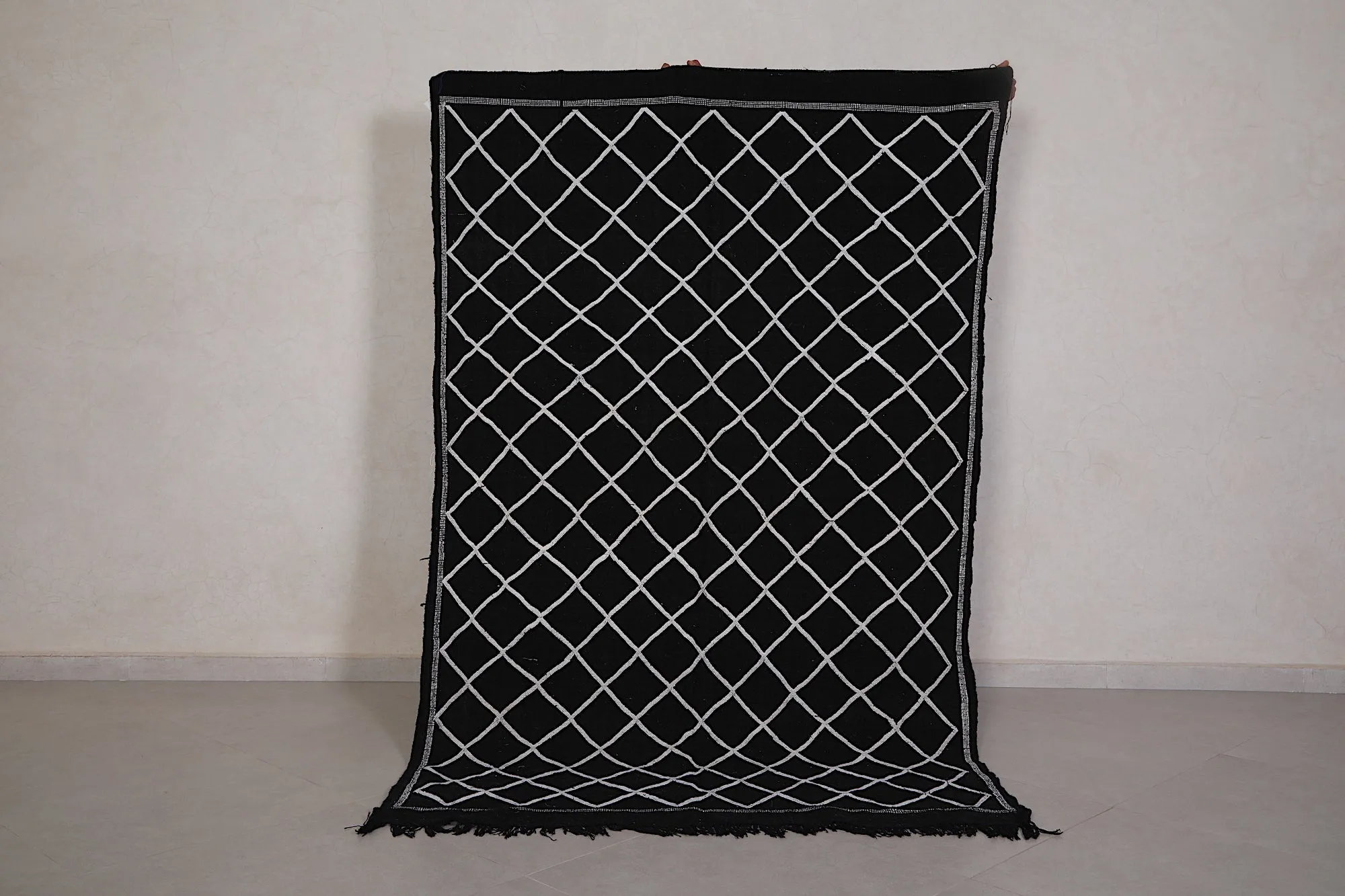 Handwoven Moroccan Rug - 4.5 FT X 7.2 FT