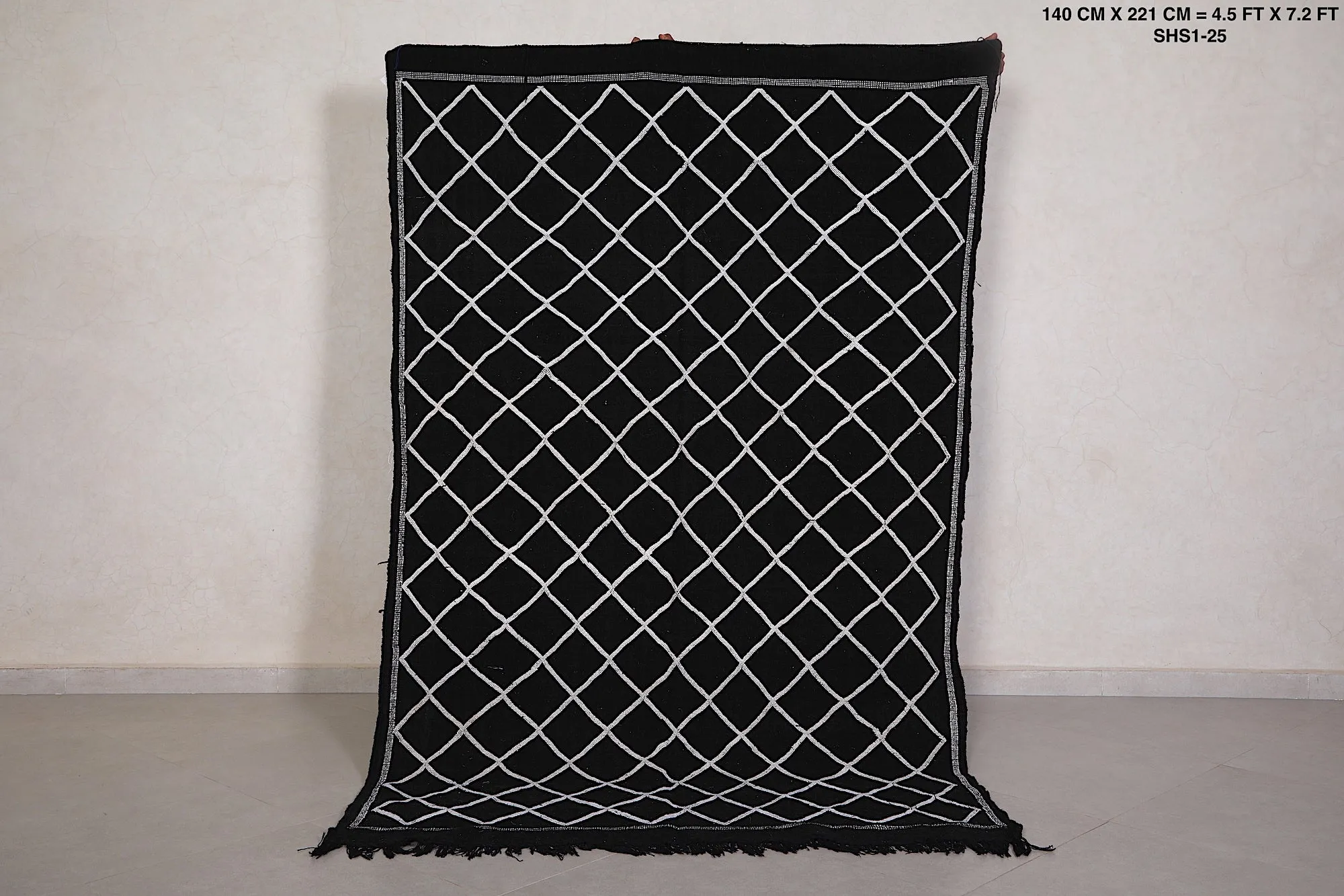 Handwoven Moroccan Rug - 4.5 FT X 7.2 FT