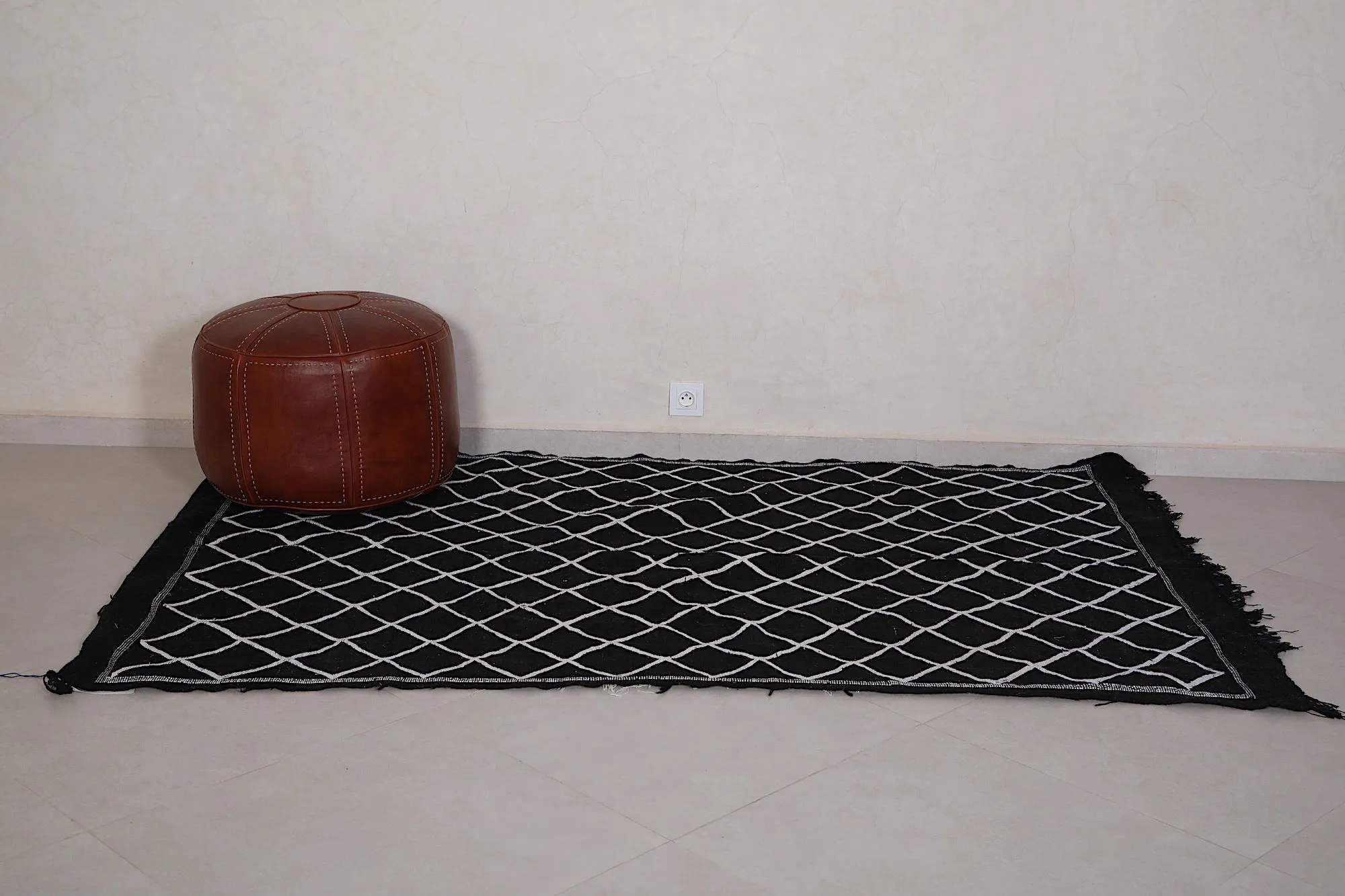 Handwoven Moroccan Rug - 4.5 FT X 7.2 FT