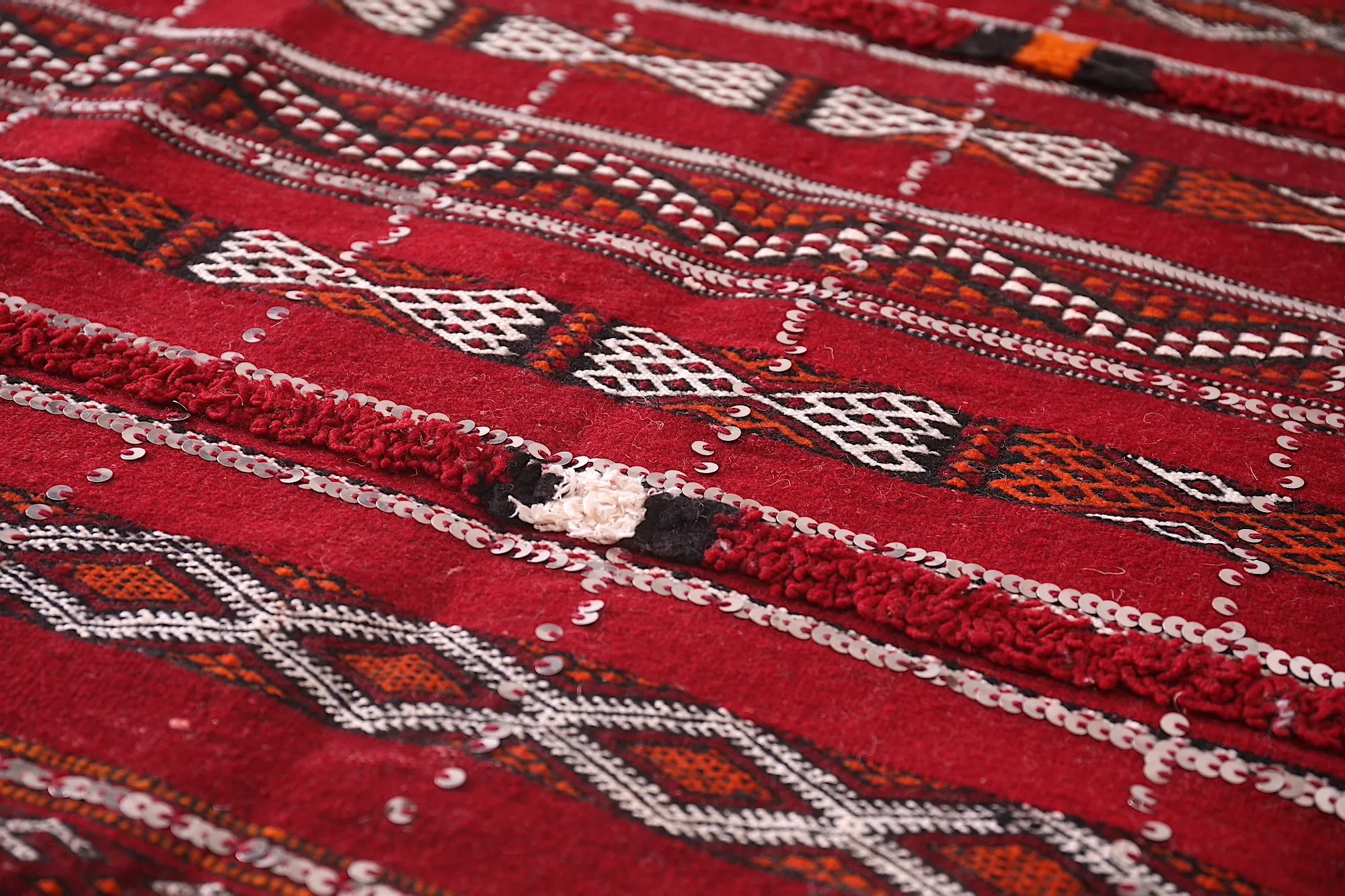 Handwoven Moroccan Rug - 5.9 FT X 10.6 FT | Artisan Berber Design