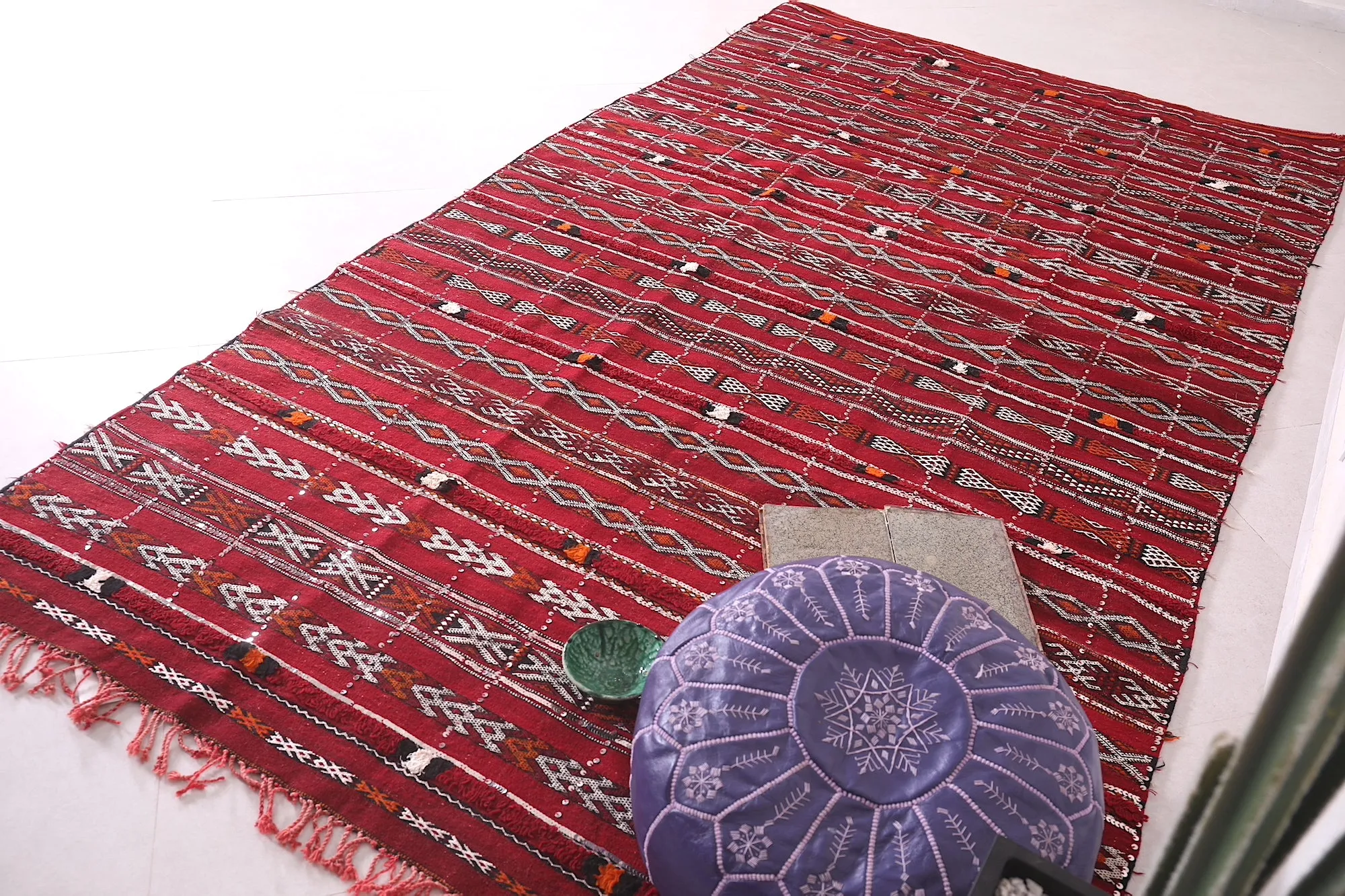 Handwoven Moroccan Rug - 5.9 FT X 10.6 FT | Artisan Berber Design