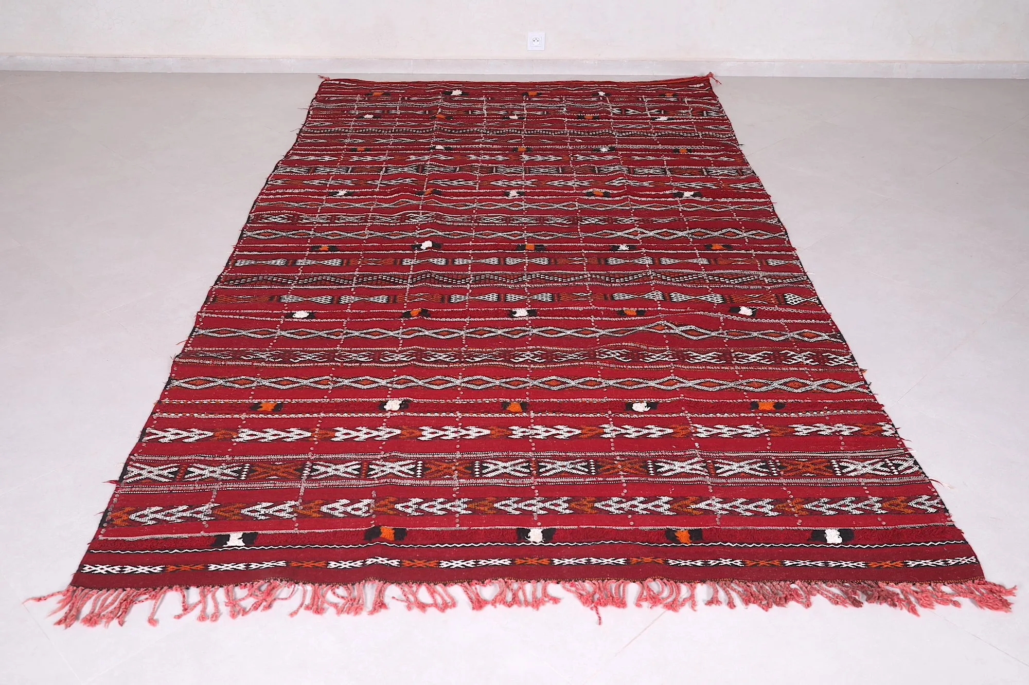 Handwoven Moroccan Rug - 5.9 FT X 10.6 FT | Artisan Berber Design