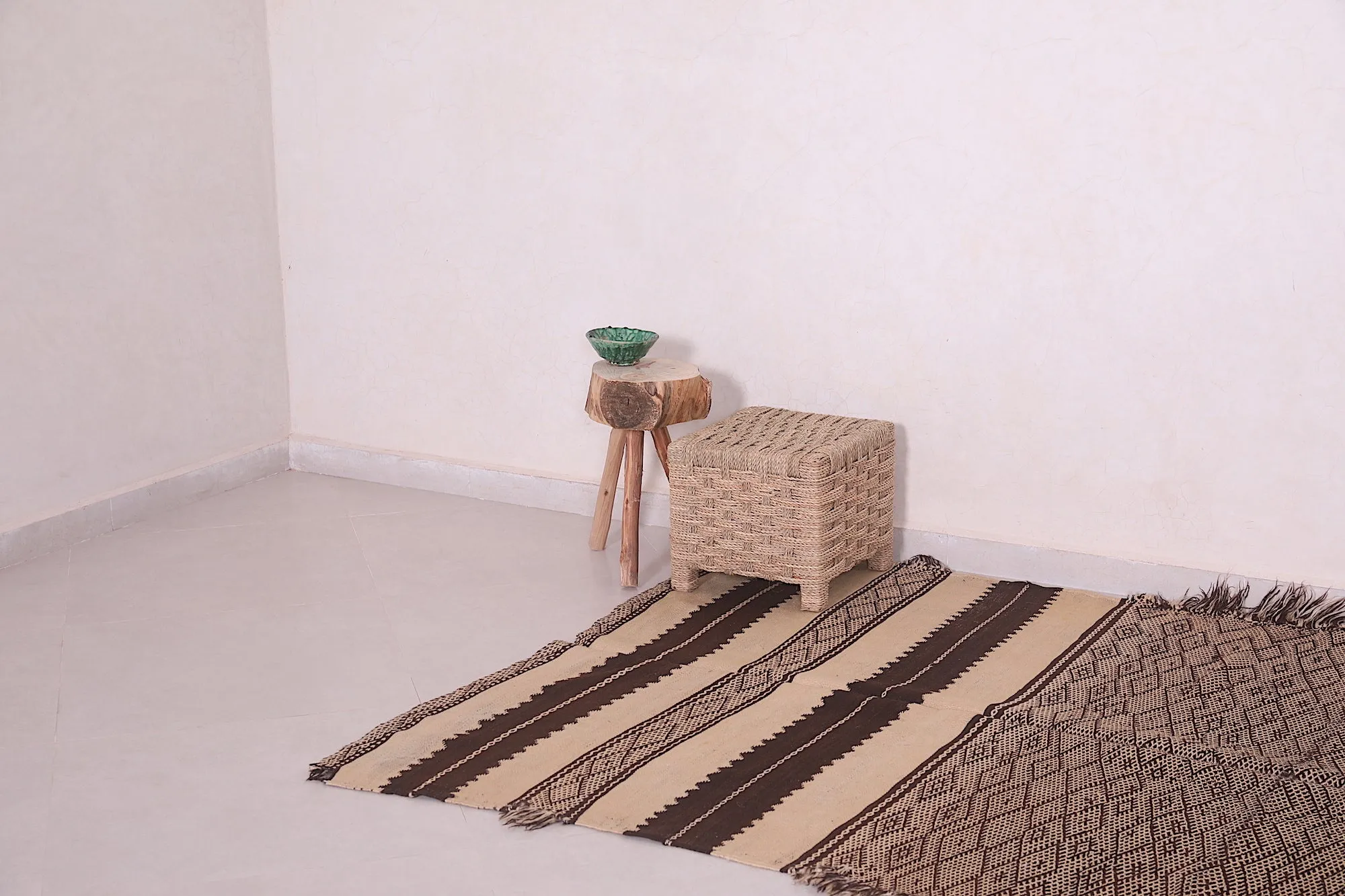 Handwoven Moroccan Rug Kilim - 4.5 FT X 8.4 FT | Artisan Design