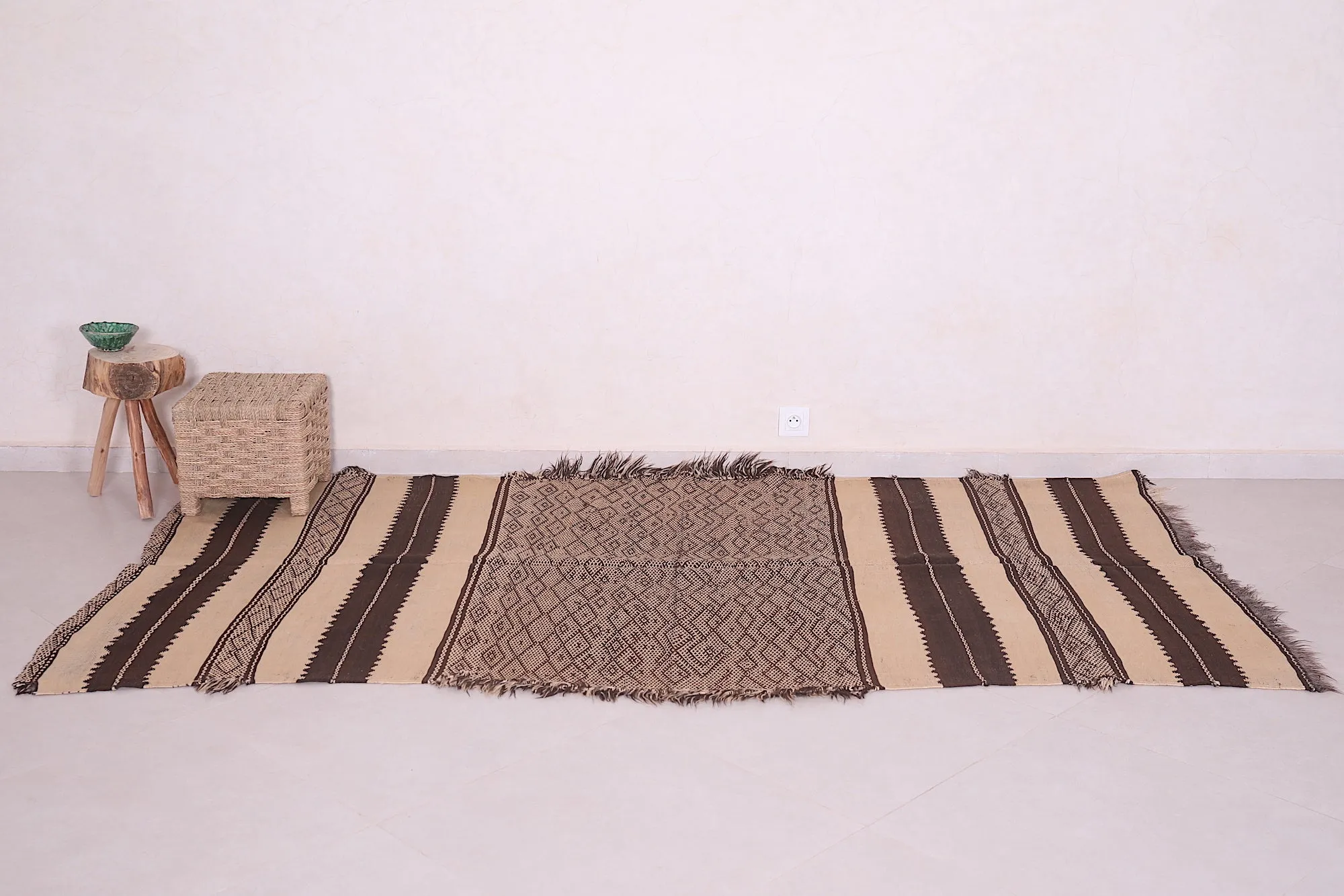 Handwoven Moroccan Rug Kilim - 4.5 FT X 8.4 FT | Artisan Design