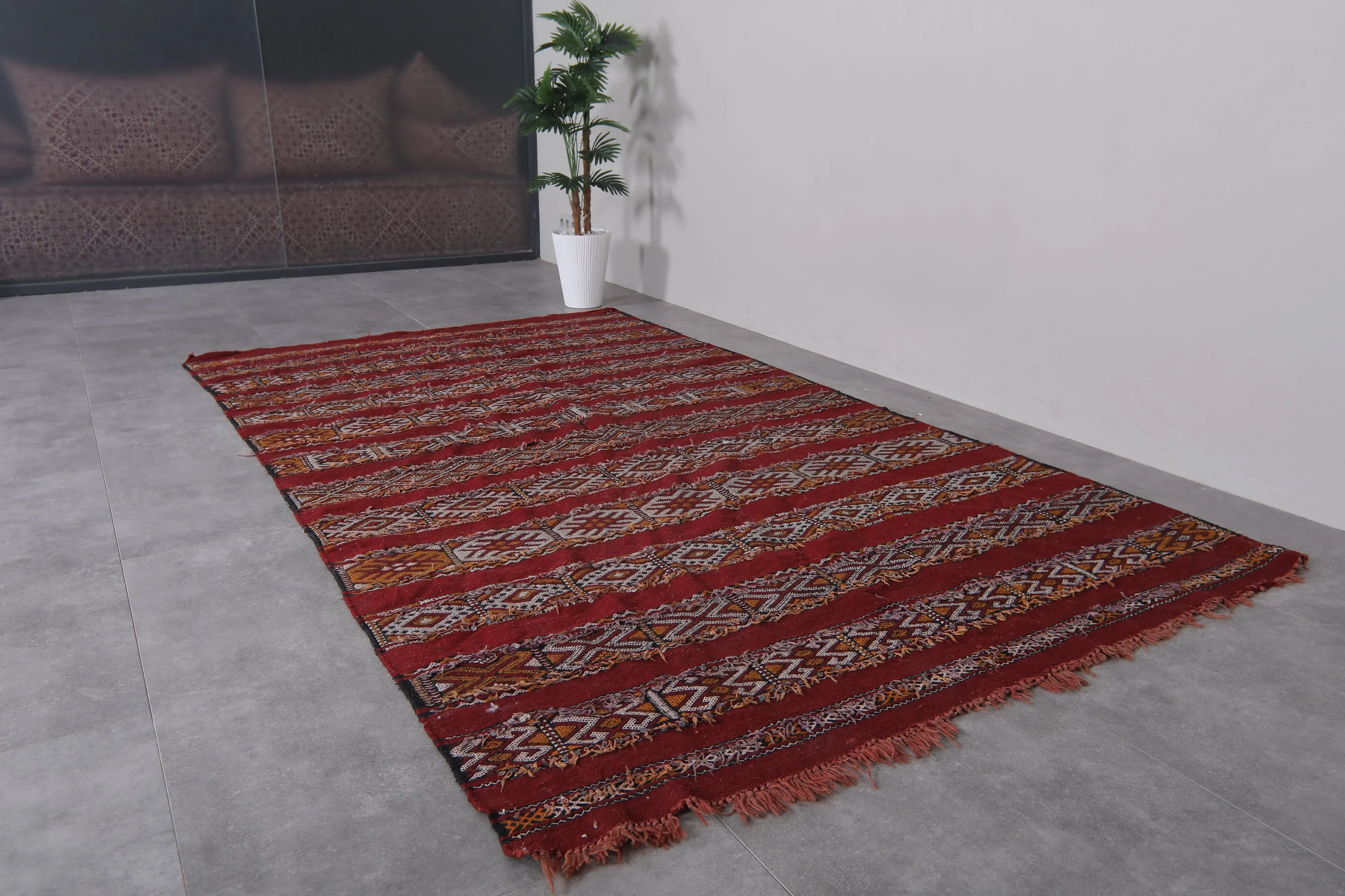 Handwoven Moroccan Rug - Red Berber Design | 5.5x9.5 ft