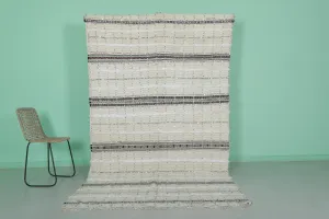 Handwoven Moroccan Wedding Blanket - 5.4 x 9.5 FT | Authentic Decor