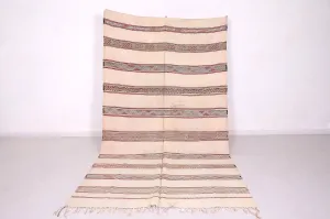 Large Moroccan Kilim Rug - 5.5 FT X 10.3 FT | Neutral Tones with Berber Design