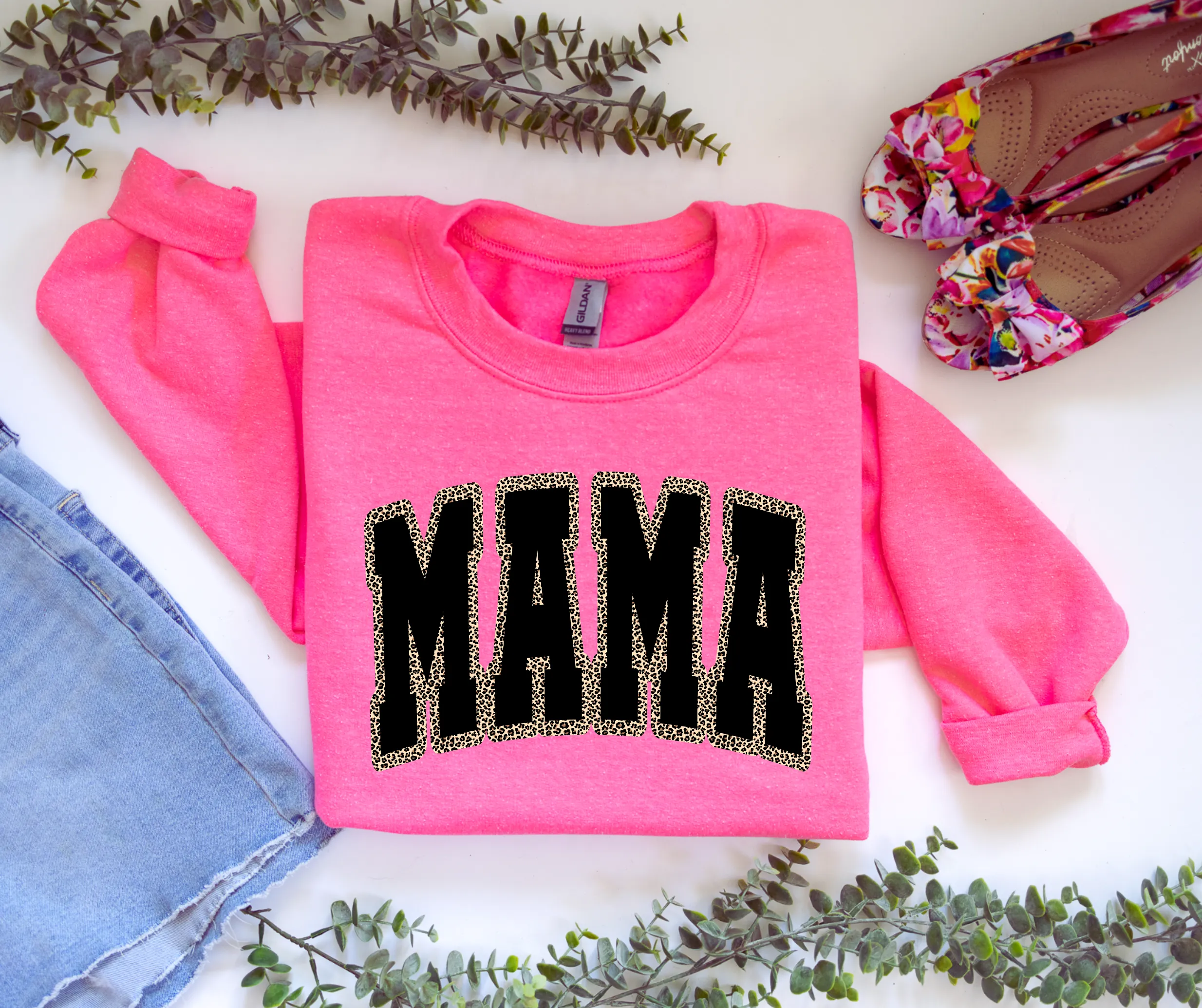 Mama Leopard Outlined Neon Pink Sweatshirt