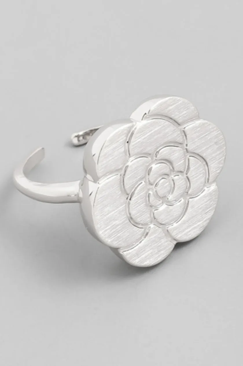 Metallic Flat Flower Ring
