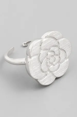 Metallic Flat Flower Ring