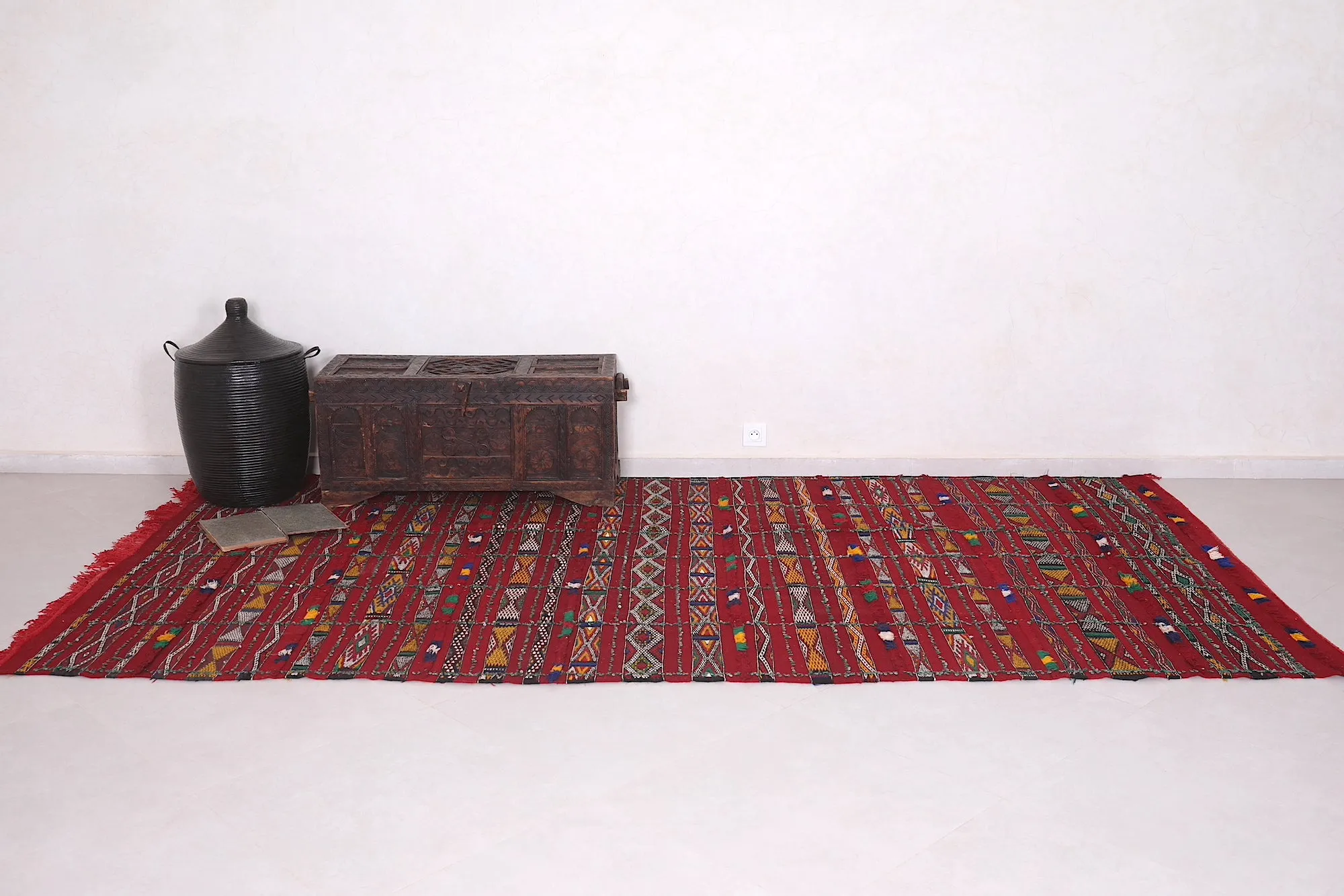 Moroccan Area Rug - Berber Kilim Design - 5.8x11.3 ft