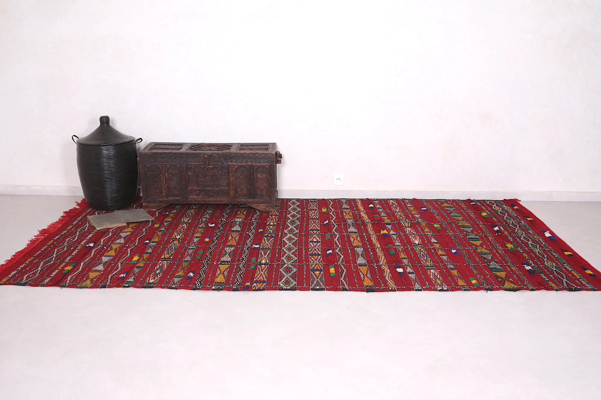 Moroccan Area Rug - Berber Kilim Design - 5.8x11.3 ft
