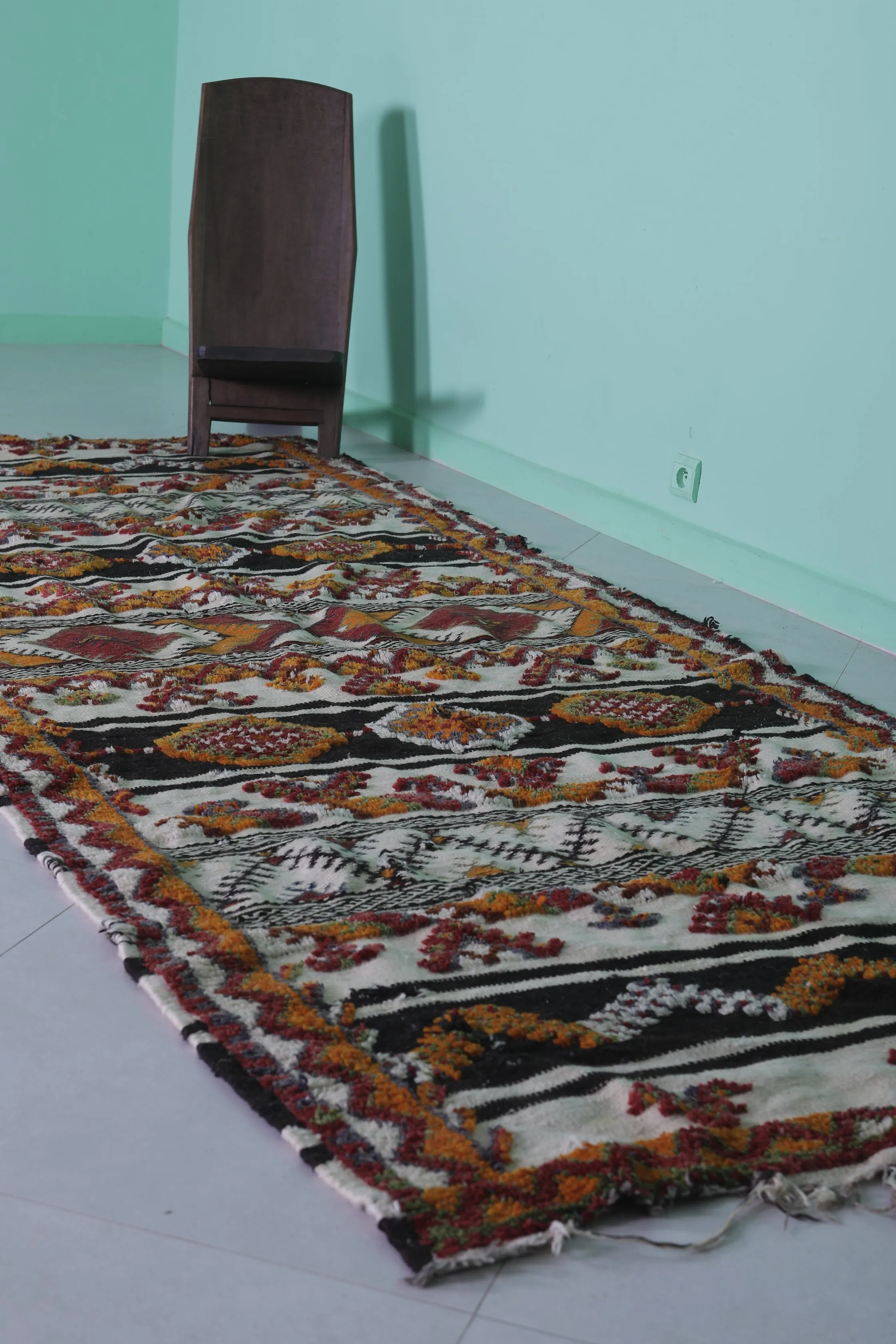 Moroccan Azilal Rug – 4.4 FT X 10.9 FT | Handwoven Vintage Runner