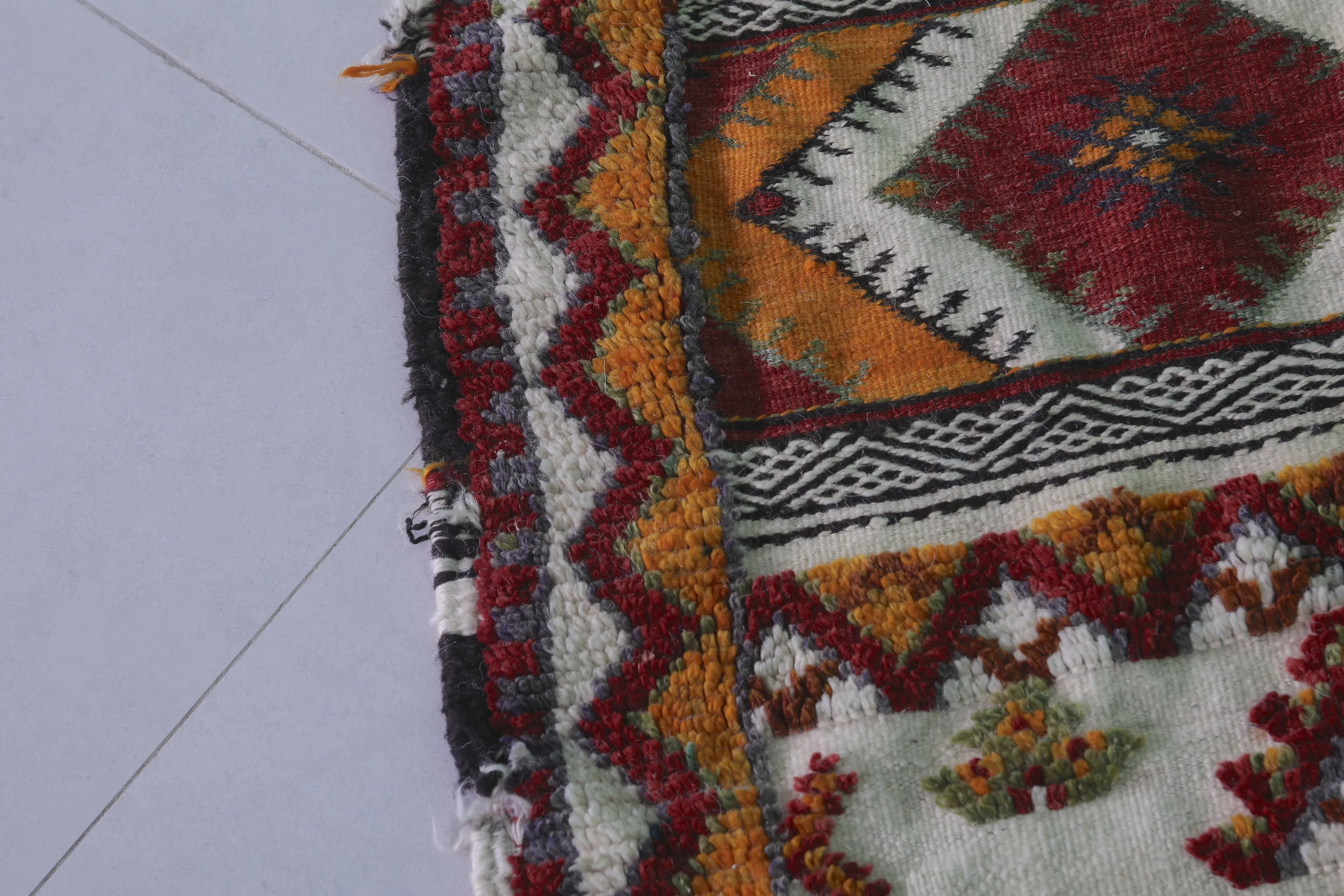 Moroccan Azilal Rug – 4.4 FT X 10.9 FT | Handwoven Vintage Runner