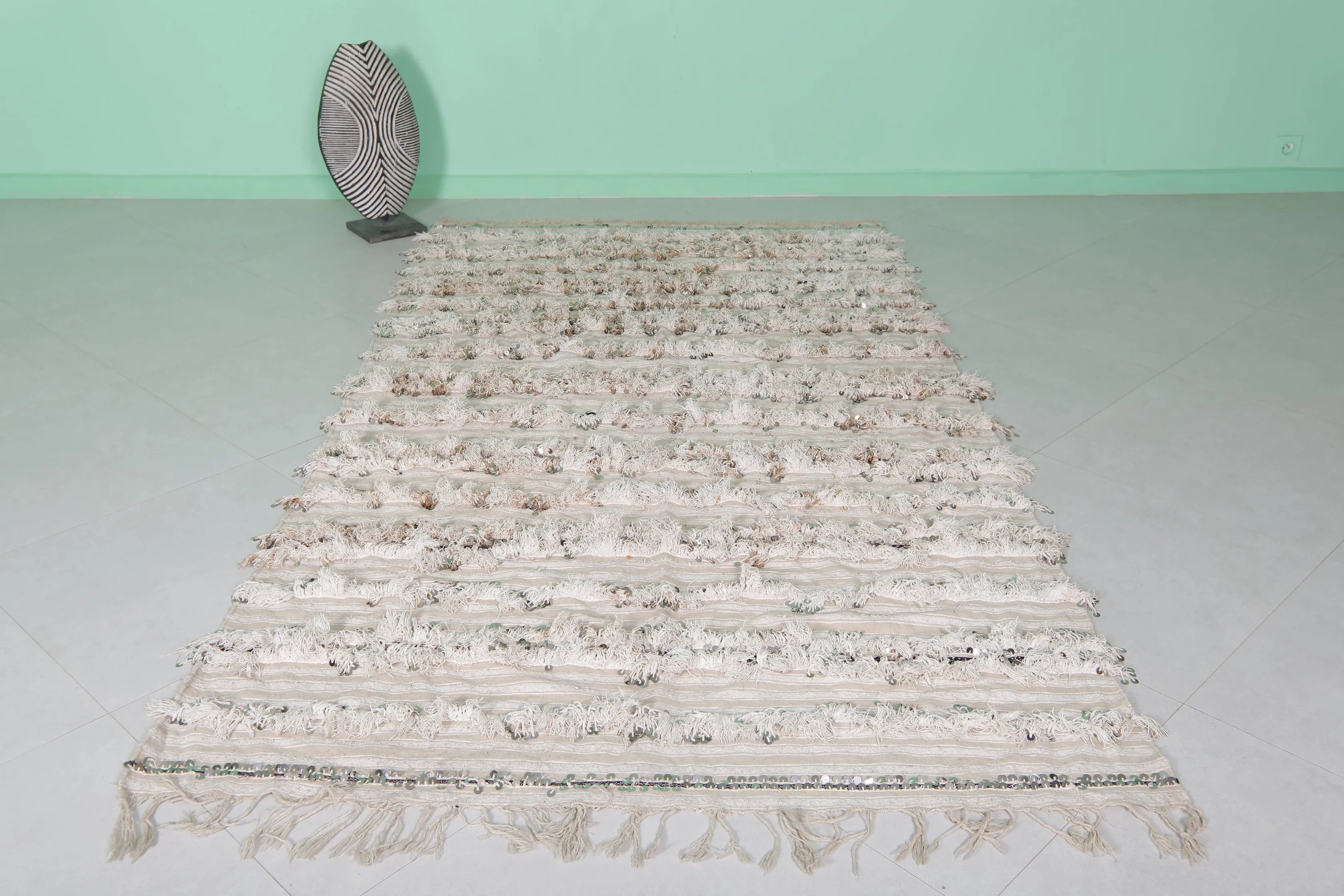 Moroccan Handmade Berber Wedding Blanket - 5 FT X 8.9 FT