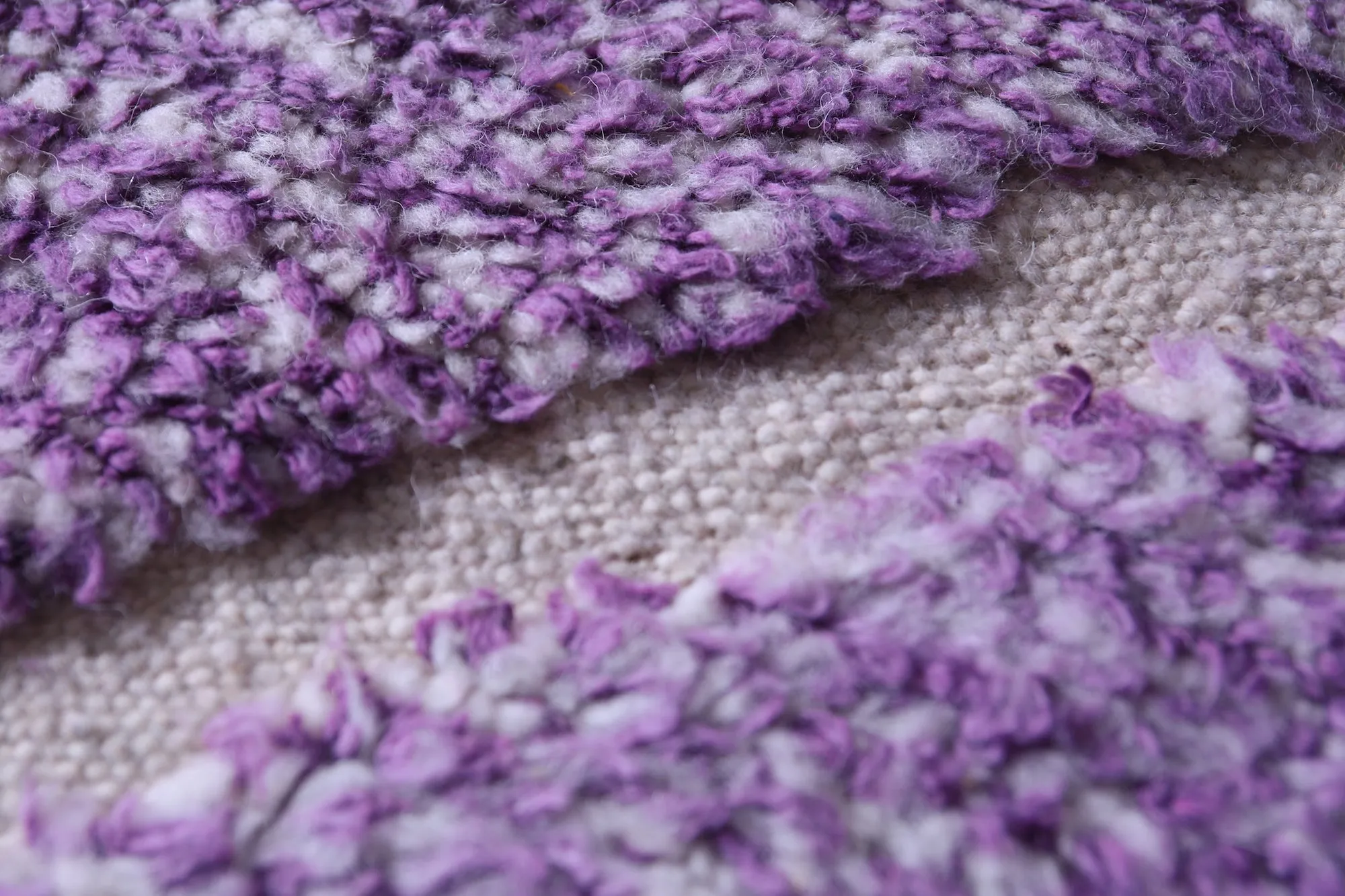 Moroccan Purple Rug 4.8 x 6.2 FT - Unique Diamond Pattern
