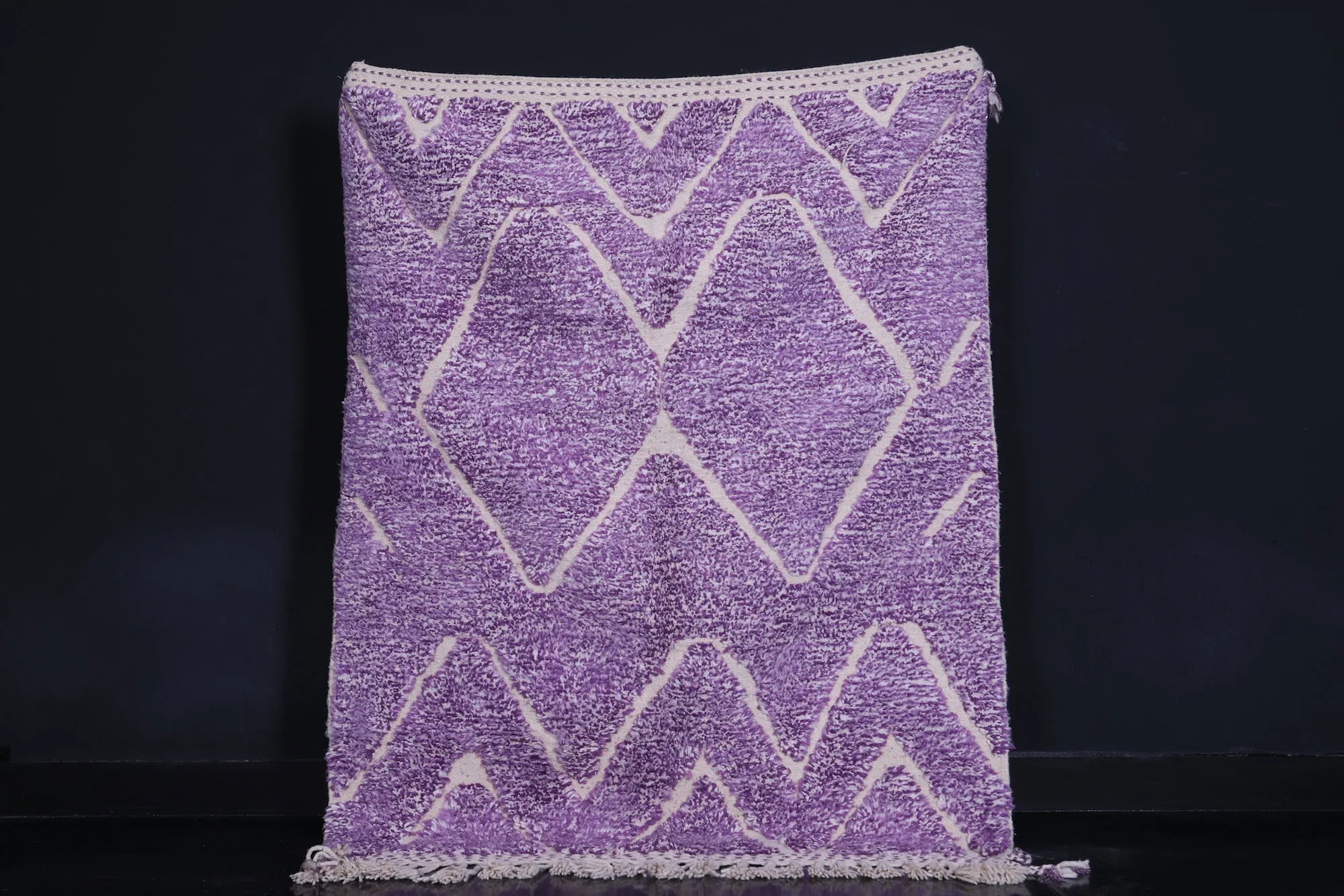 Moroccan Purple Rug 4.8 x 6.2 FT - Unique Diamond Pattern