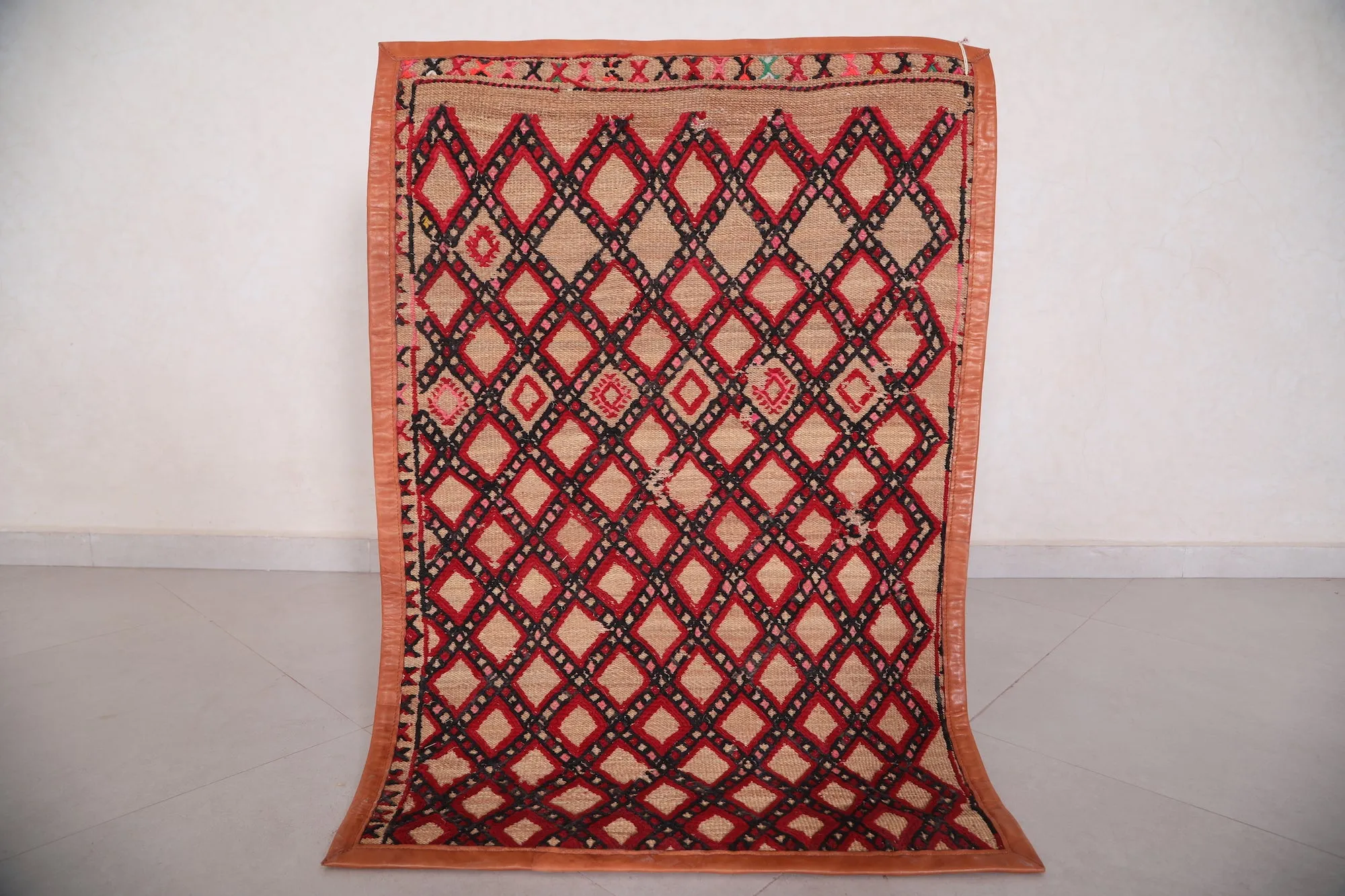 Moroccan Rug 2.6 ft x 3.8 ft
