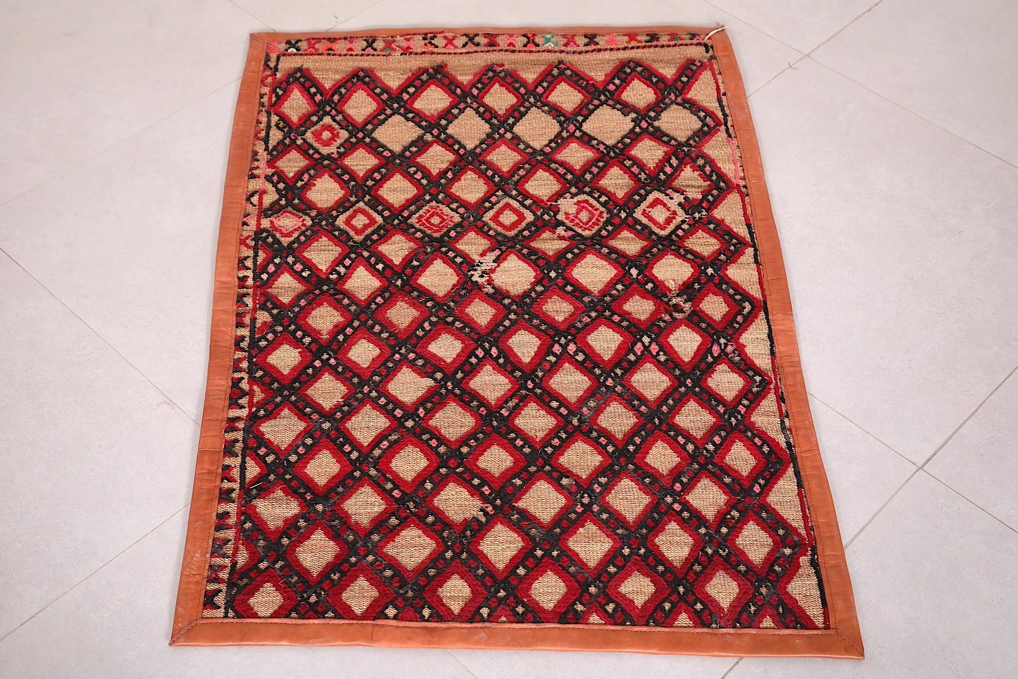 Moroccan Rug 2.6 ft x 3.8 ft