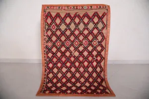 Moroccan Rug 2.6 ft x 3.8 ft