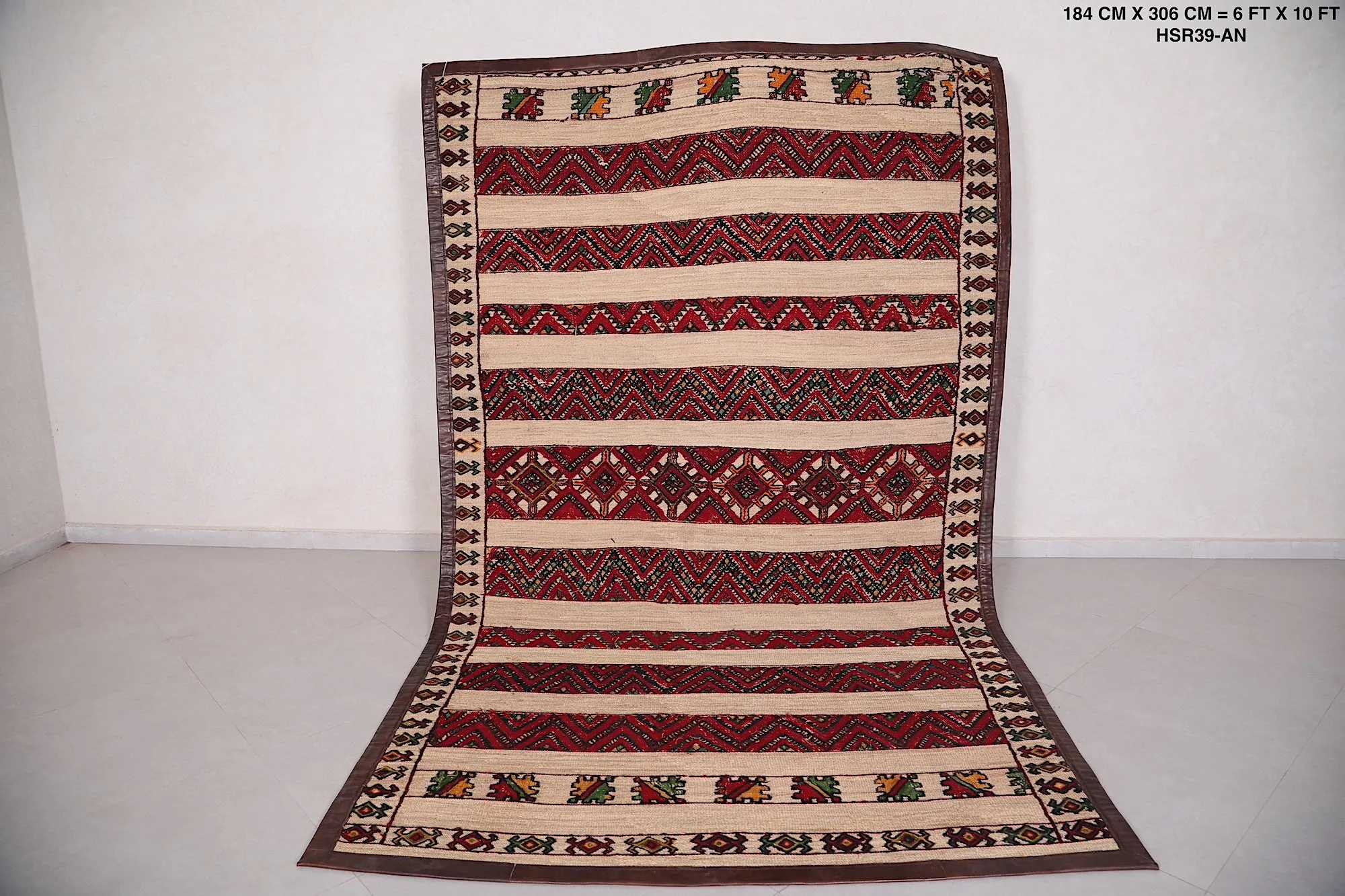 Moroccan rug 6 FT X 10 FT