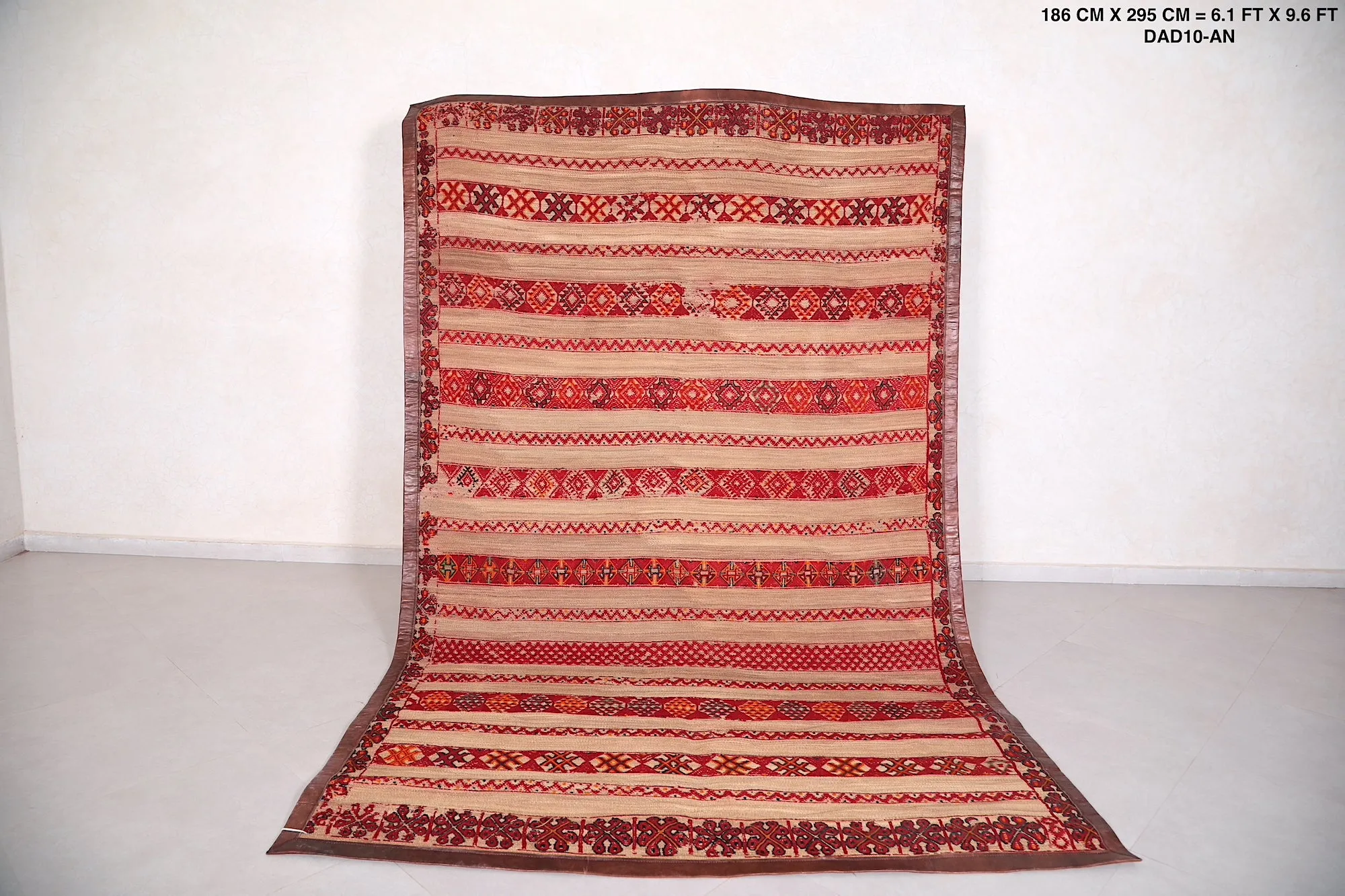 Moroccan rug 6.1 FT X 9.6 FT
