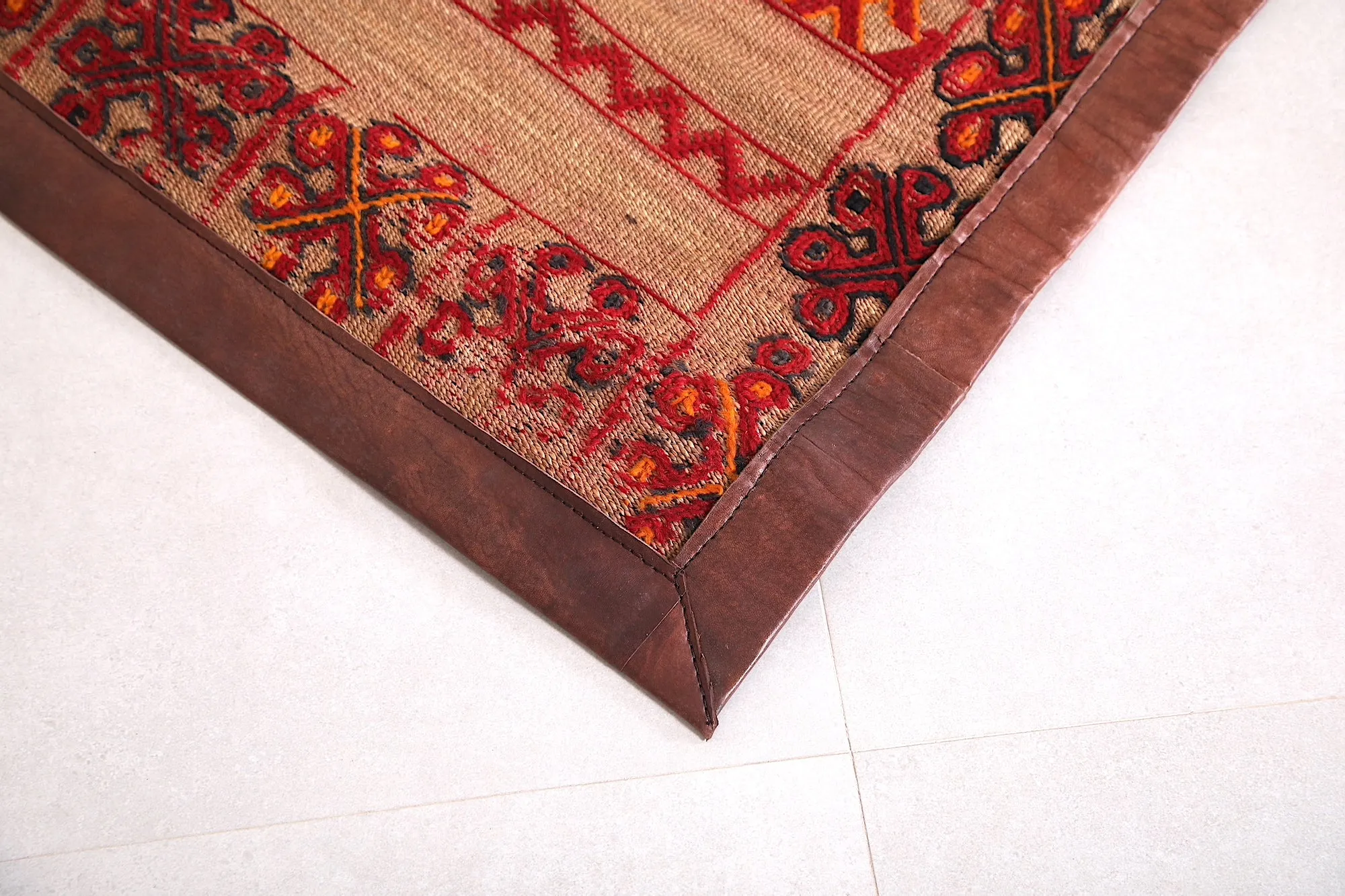 Moroccan rug 6.1 FT X 9.6 FT