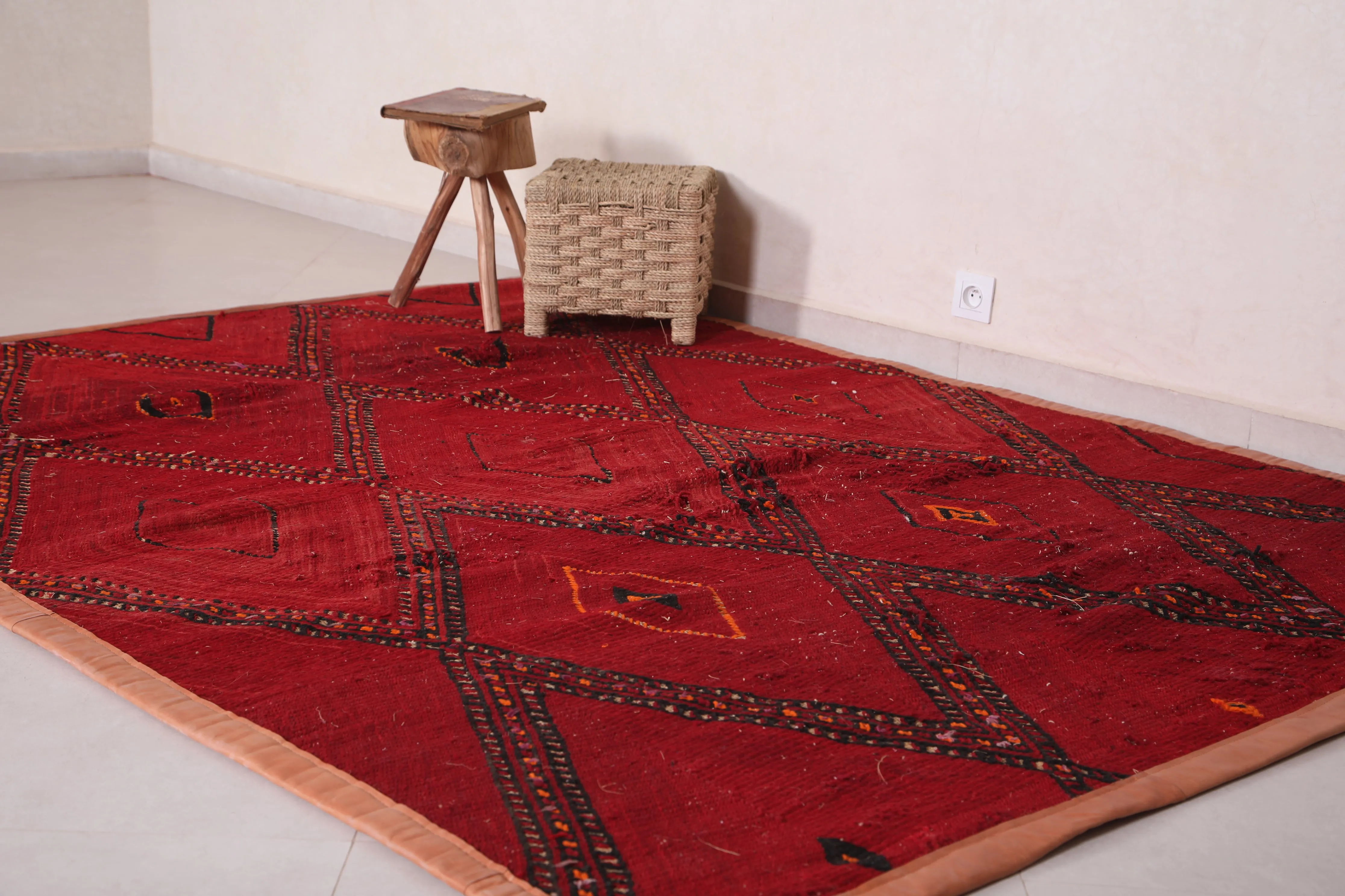 Moroccan rug 6.2 FT X 8.1 FT