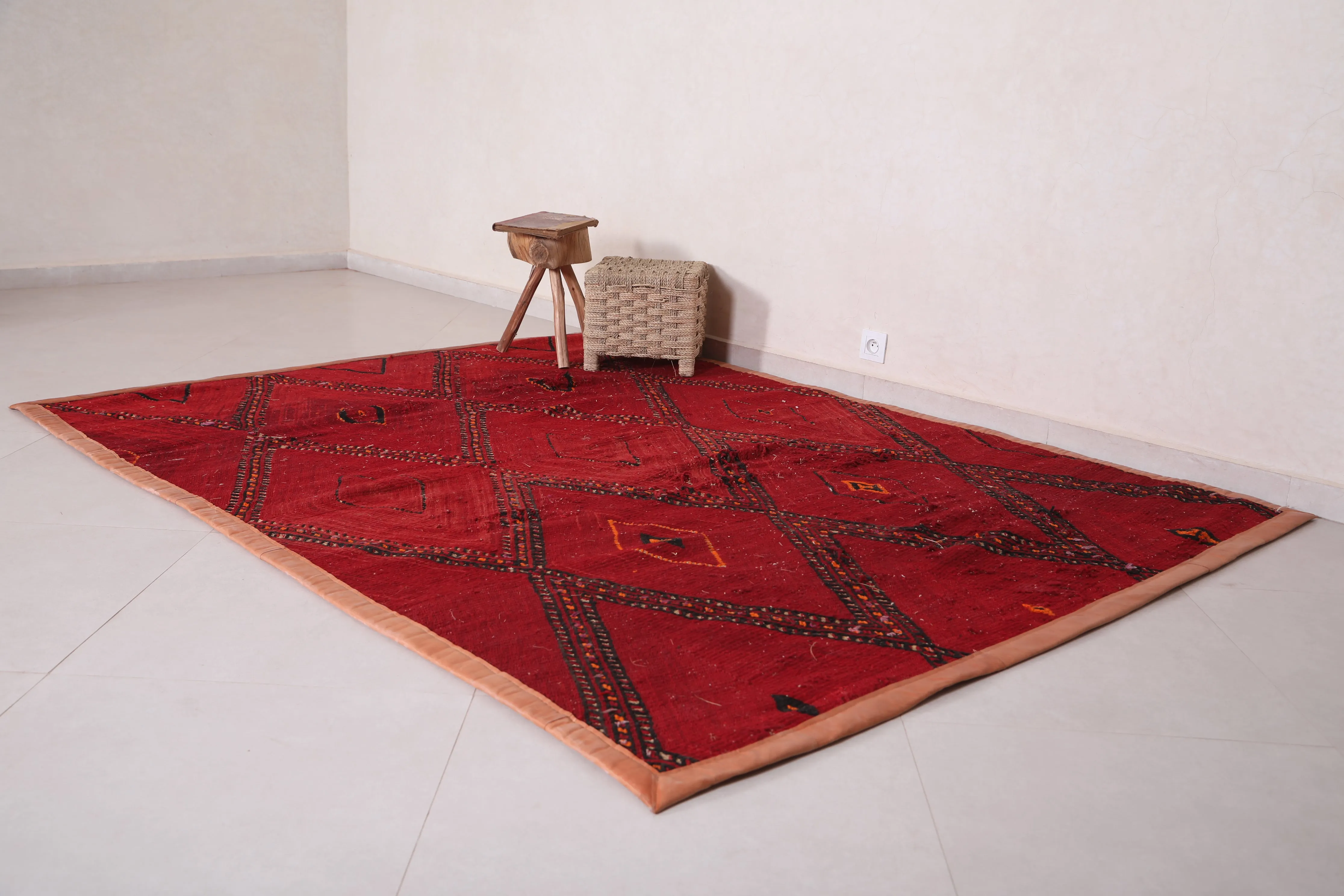 Moroccan rug 6.2 FT X 8.1 FT
