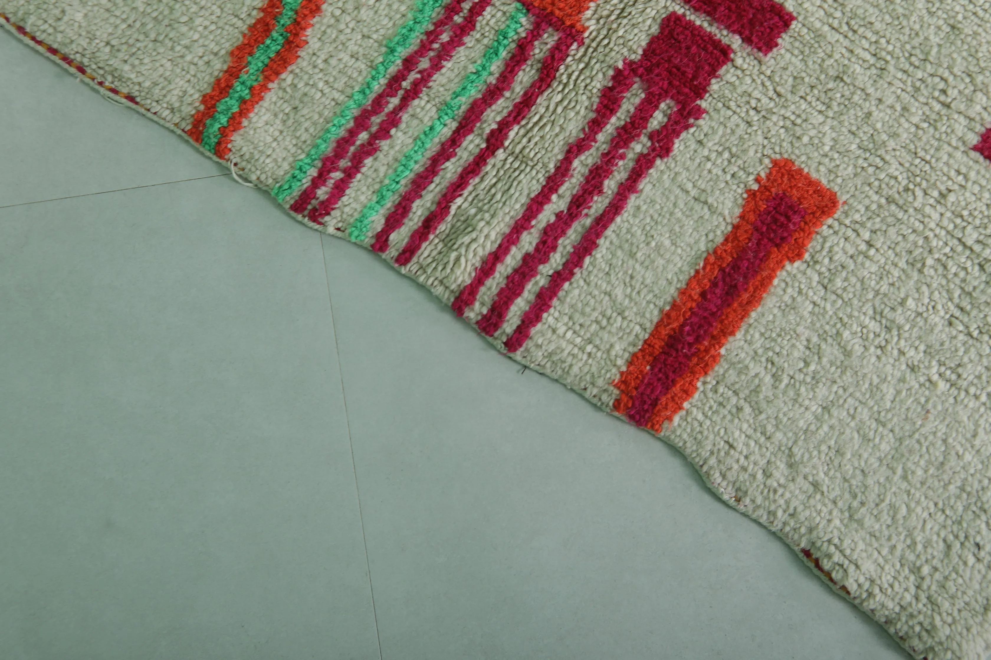 Moroccan Vintage Rug 4.2 x 7.9 Feet – Handwoven Statement Piece