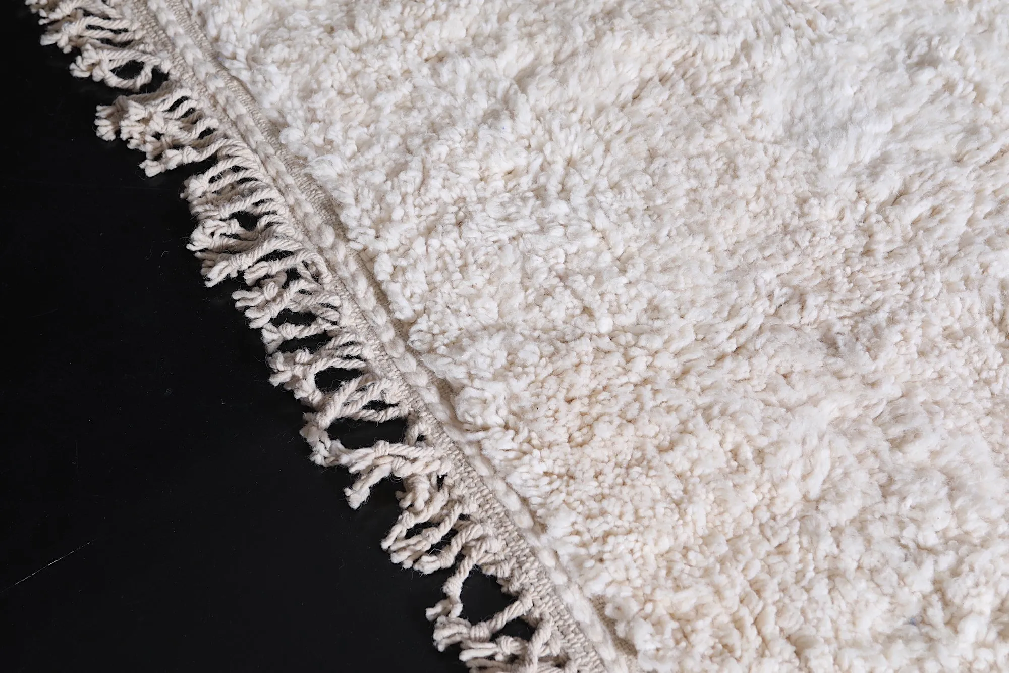 Moroccan white rug - Beni rug - wool berber rug