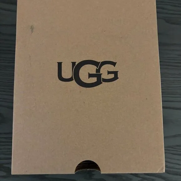 NEW! UGG Unisex-Child Neumel Boot, Black Leather, 6 Toddler - 1166