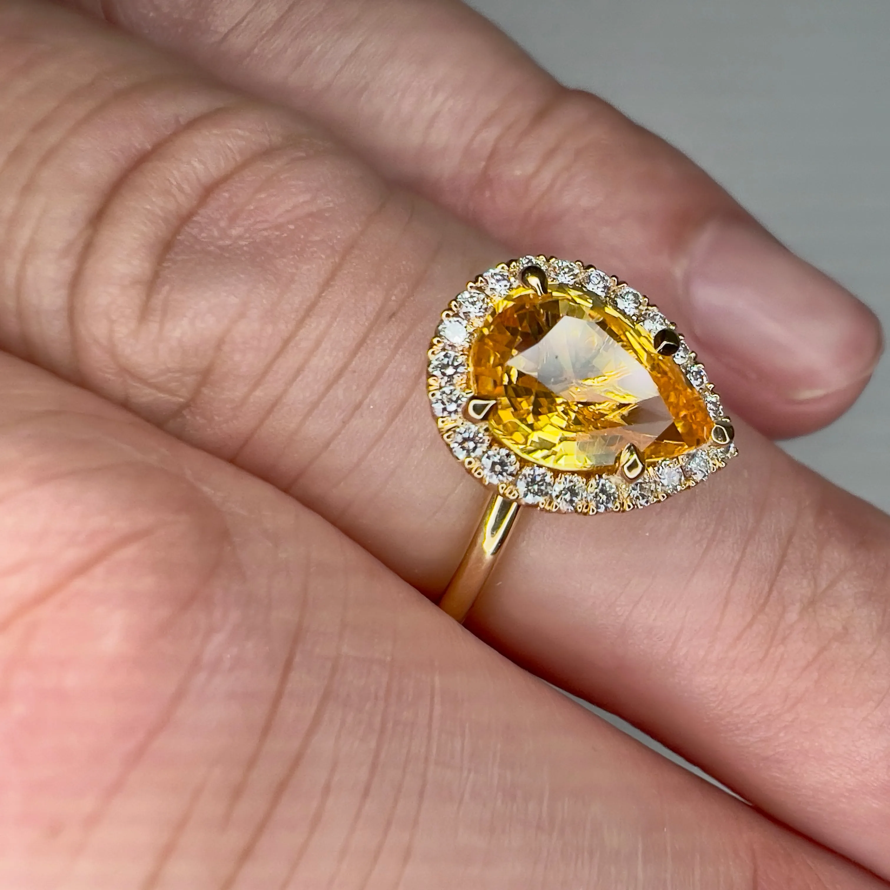 Nola 2.64ct Natural Yellow Pear Shaped Sapphire Engagement Ring with Diamond Halo