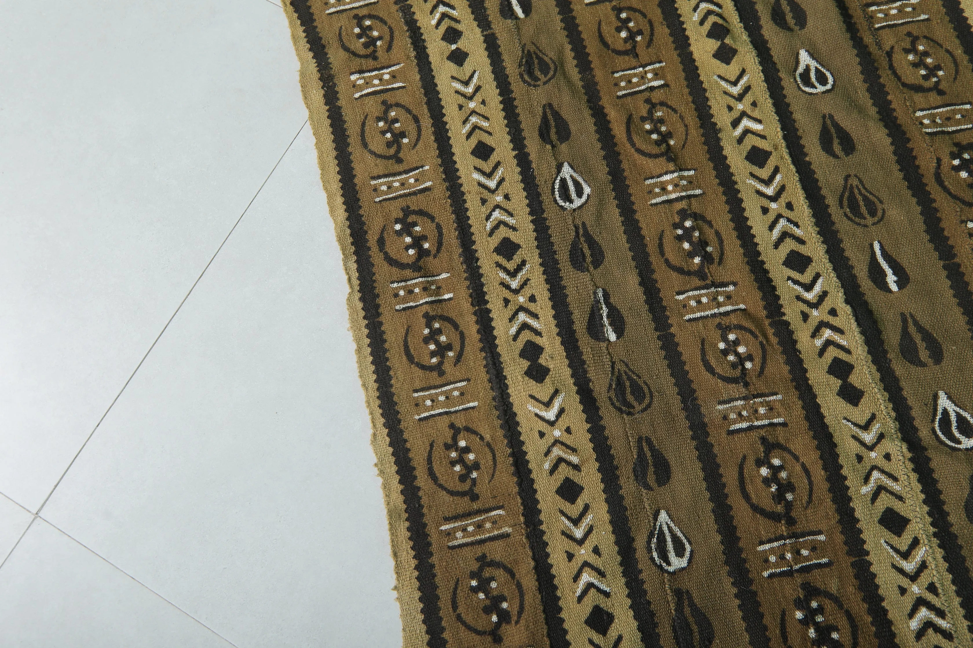 Old African kilim 4.9 FT X 6.8 FT
