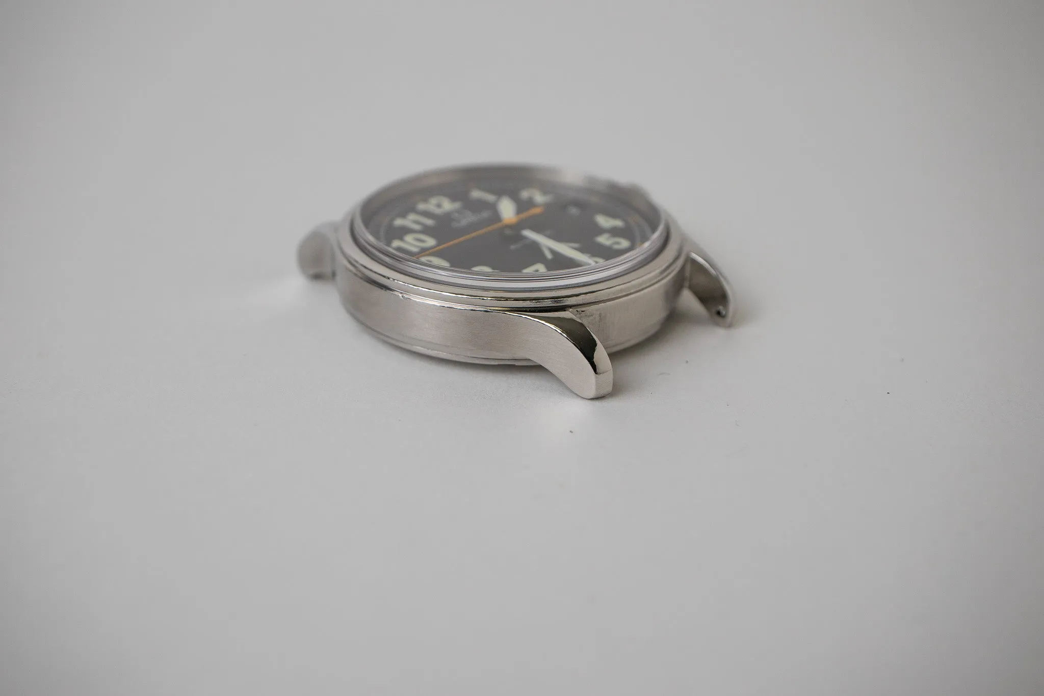 Omega Dynamic 5202.51.00 Broad arrow