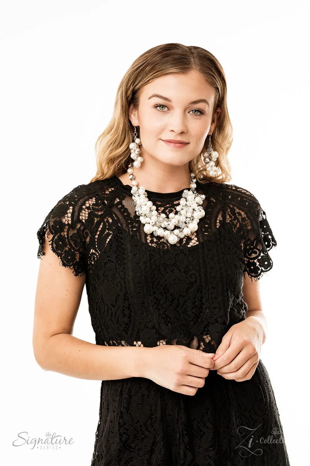 Paparazzi - The Lauren Pearl Zi Collection Signature  Necklace