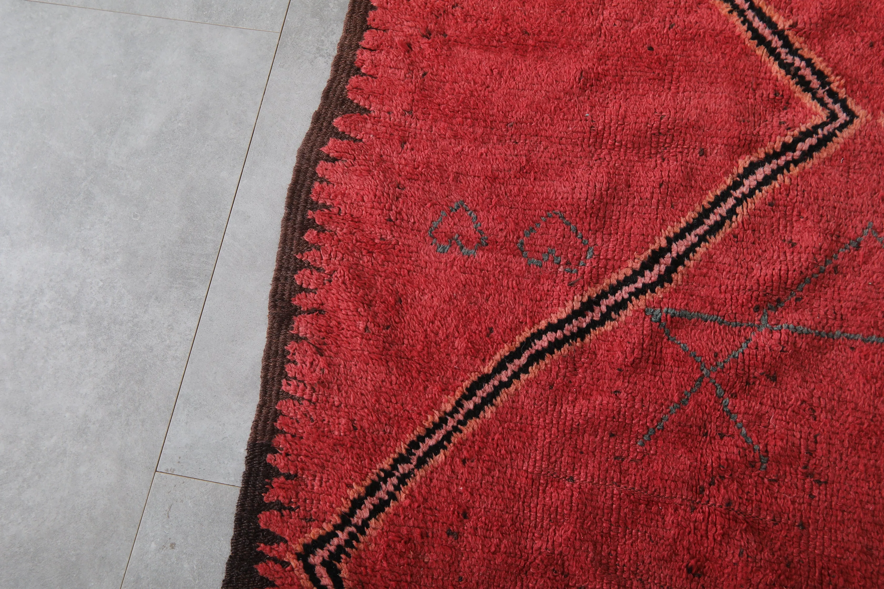 Red Flat Woven Moroccan Kilim Rug – 4.2 x 10.4 Feet | Vintage Berber Carpet
