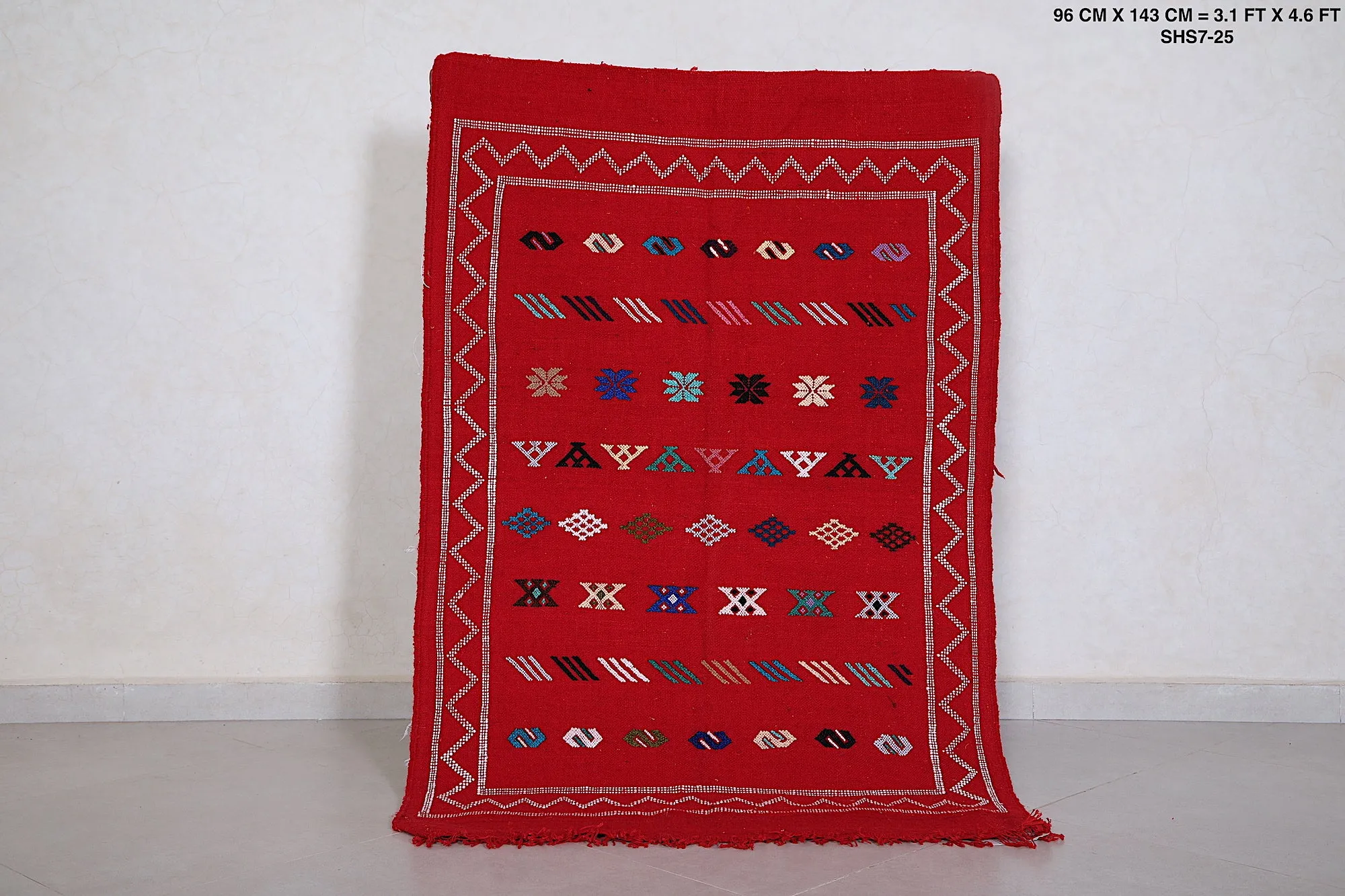 Red Handwoven Moroccan Rug - Kilim 3.1 FT X 4.6 FT