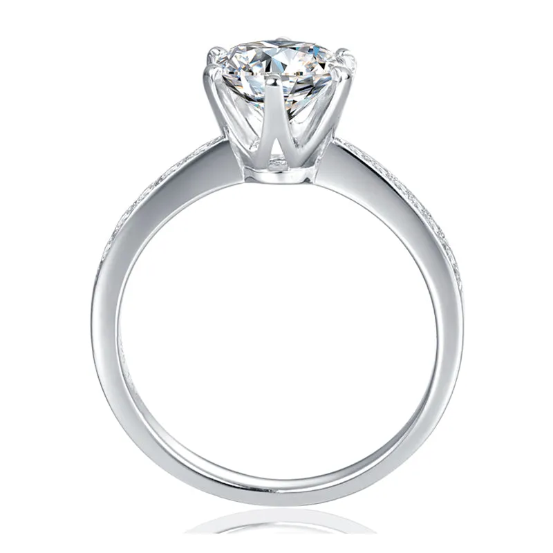 Round Cut Moissanite Diamond Classic Ring