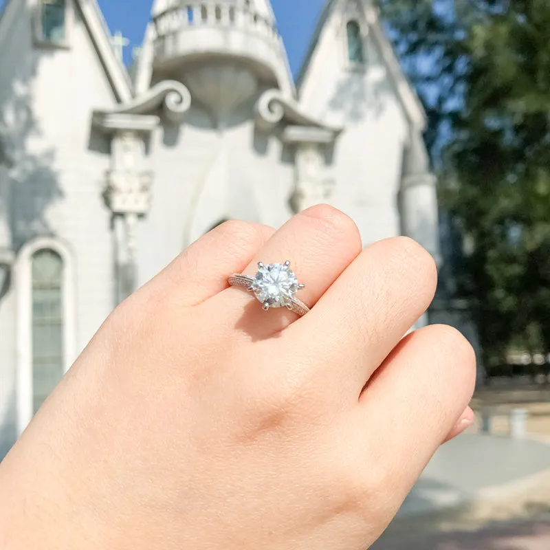 Round Cut Moissanite Diamond Classic Ring