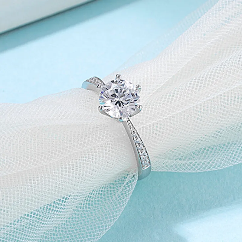 Round Cut Moissanite Diamond Classic Ring