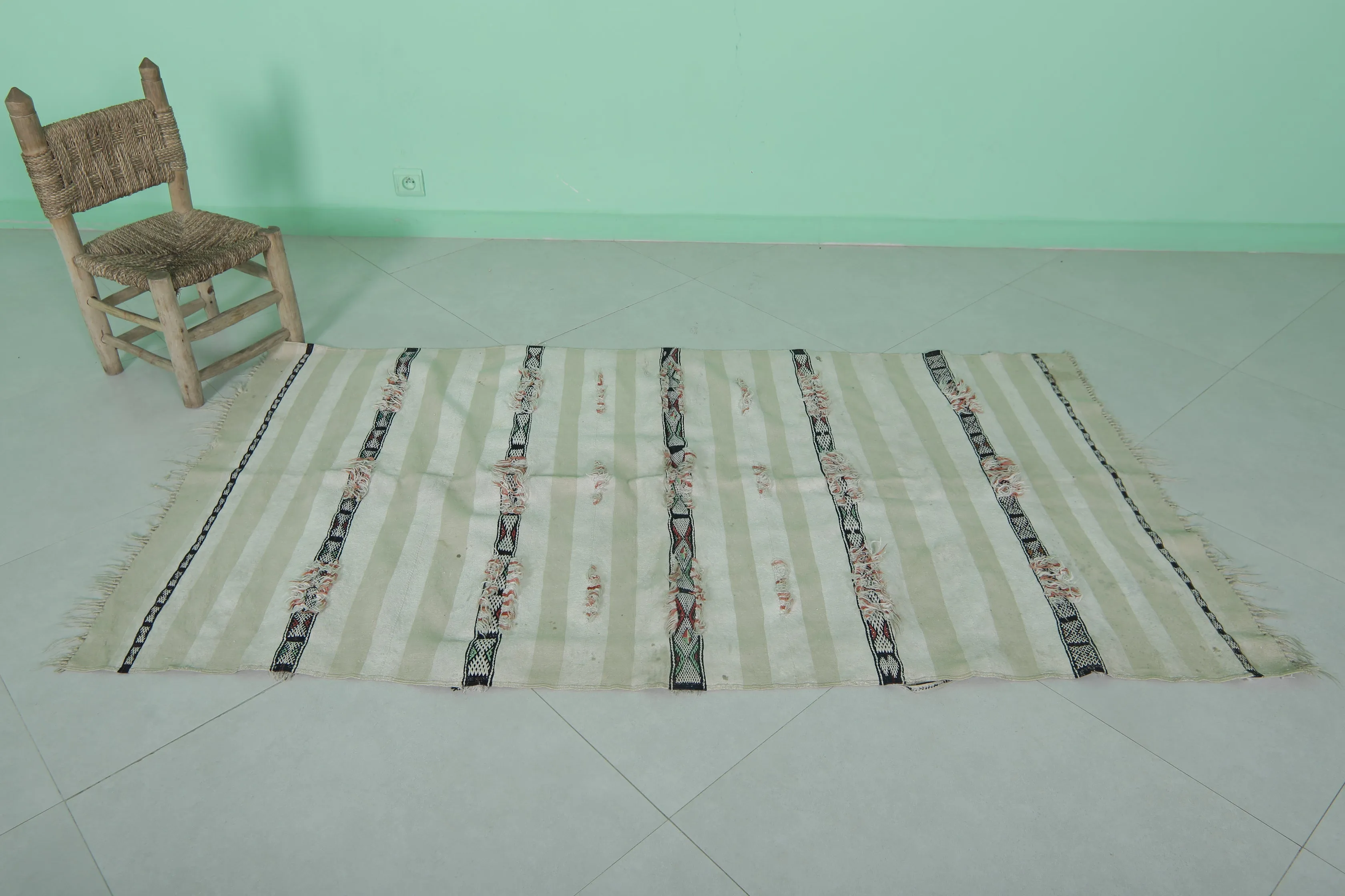 Runner Berber Rug Blanket - 3.5 FT x 6.3 FT | Authentic Moroccan Design