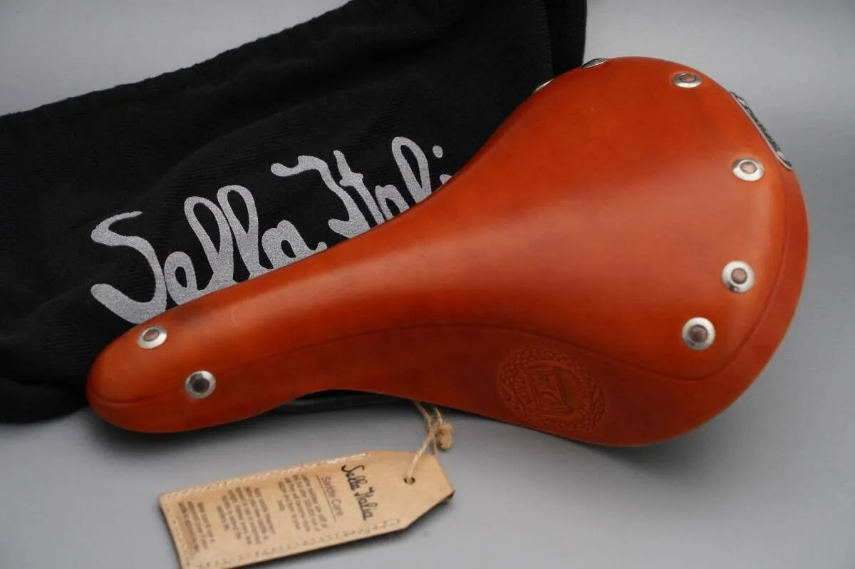 Selle Italia Epoca Leather Saddle Honey Leather Black CroMo Rails 176 x 281