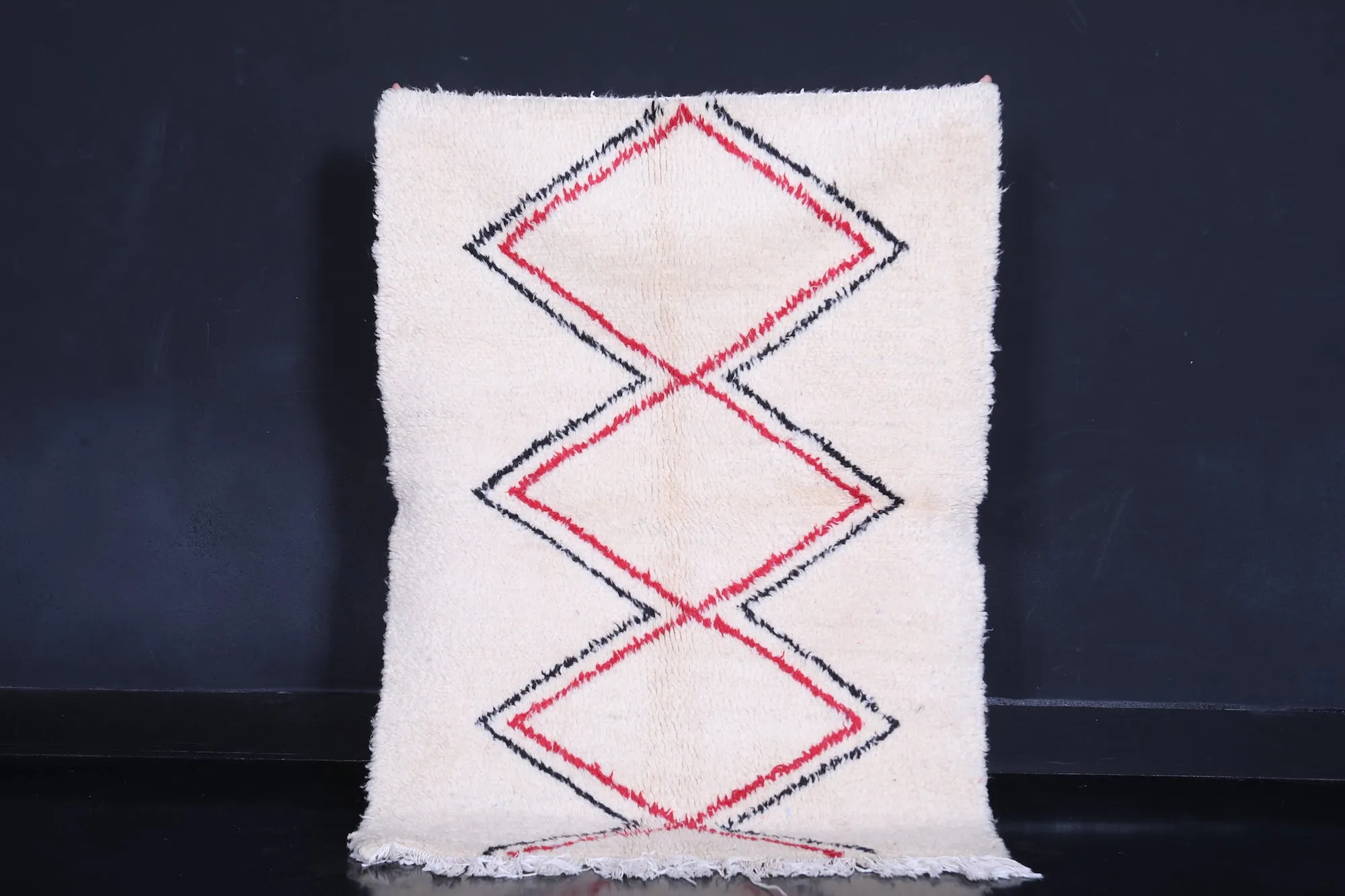 Small Azilal Runner Rug 3.3 x 4.6 Feet – Minimalist Moroccan Style