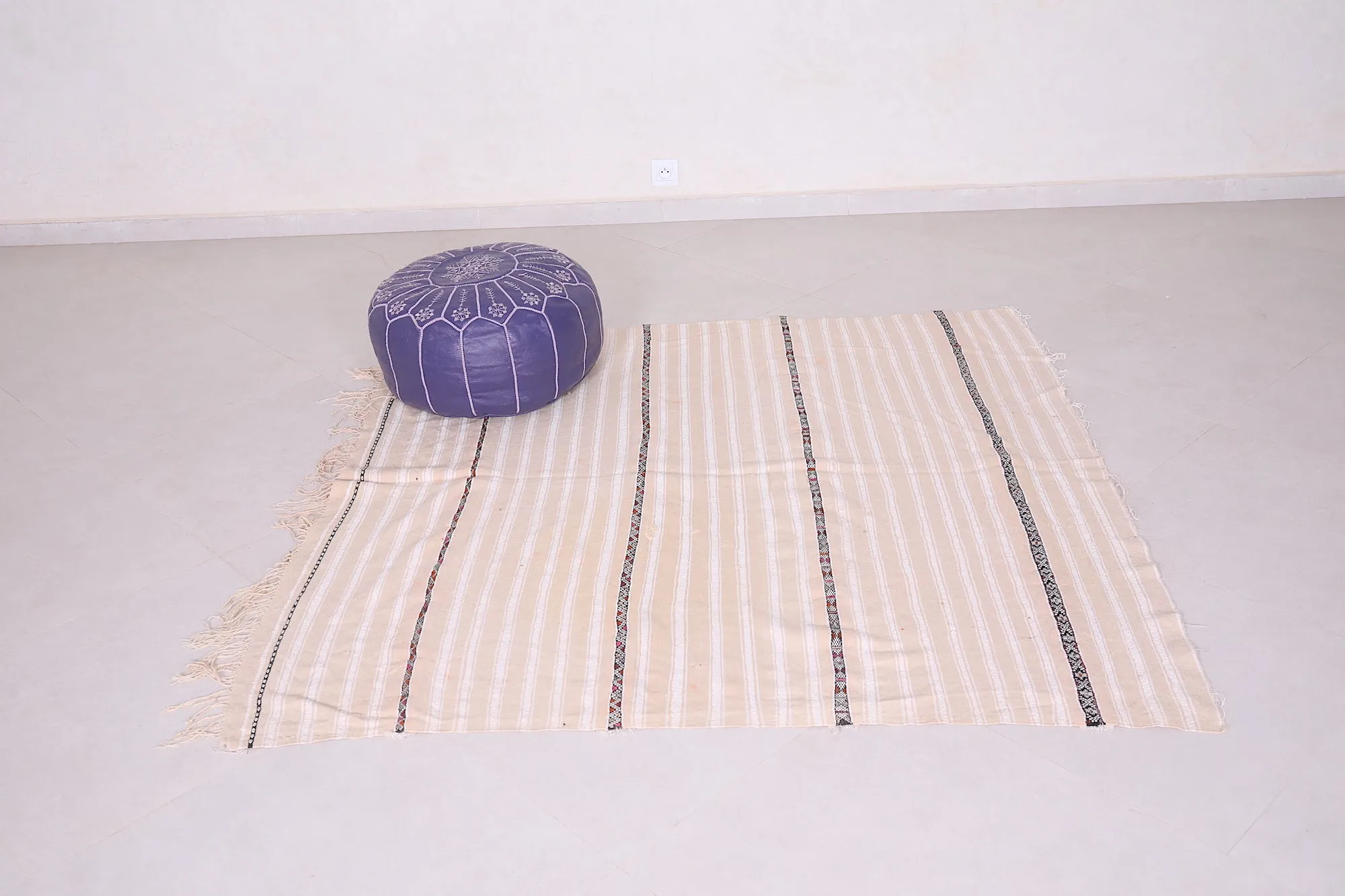 Square Berber Wedding Rug - 5.3 FT x 5.3 FT | Handmade Moroccan Decor