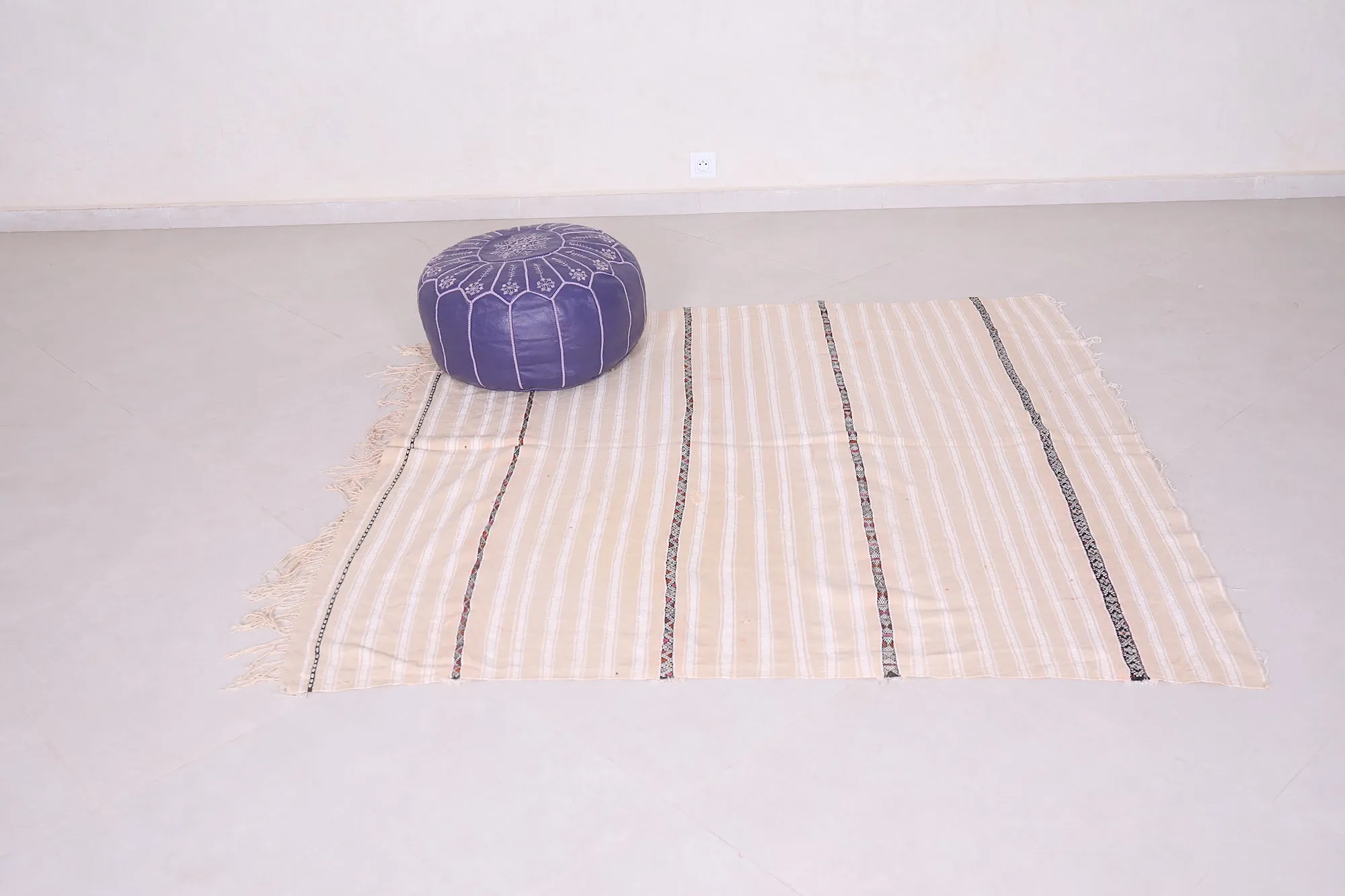 Square Berber Wedding Rug - 5.3 FT x 5.3 FT | Handmade Moroccan Decor