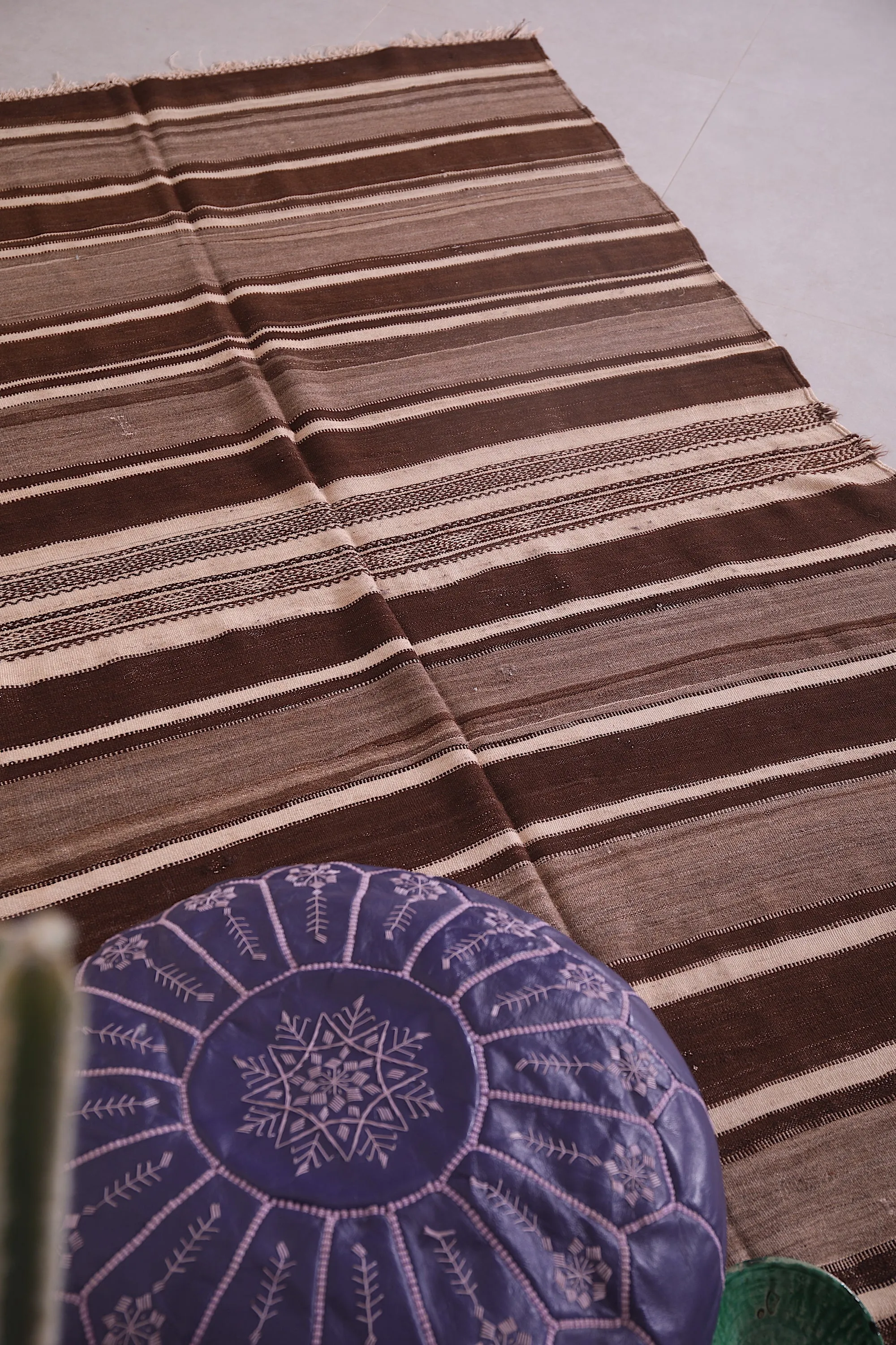 Striped Moroccan Berber Kilim Rug - 4.5x8.1 ft Handwoven
