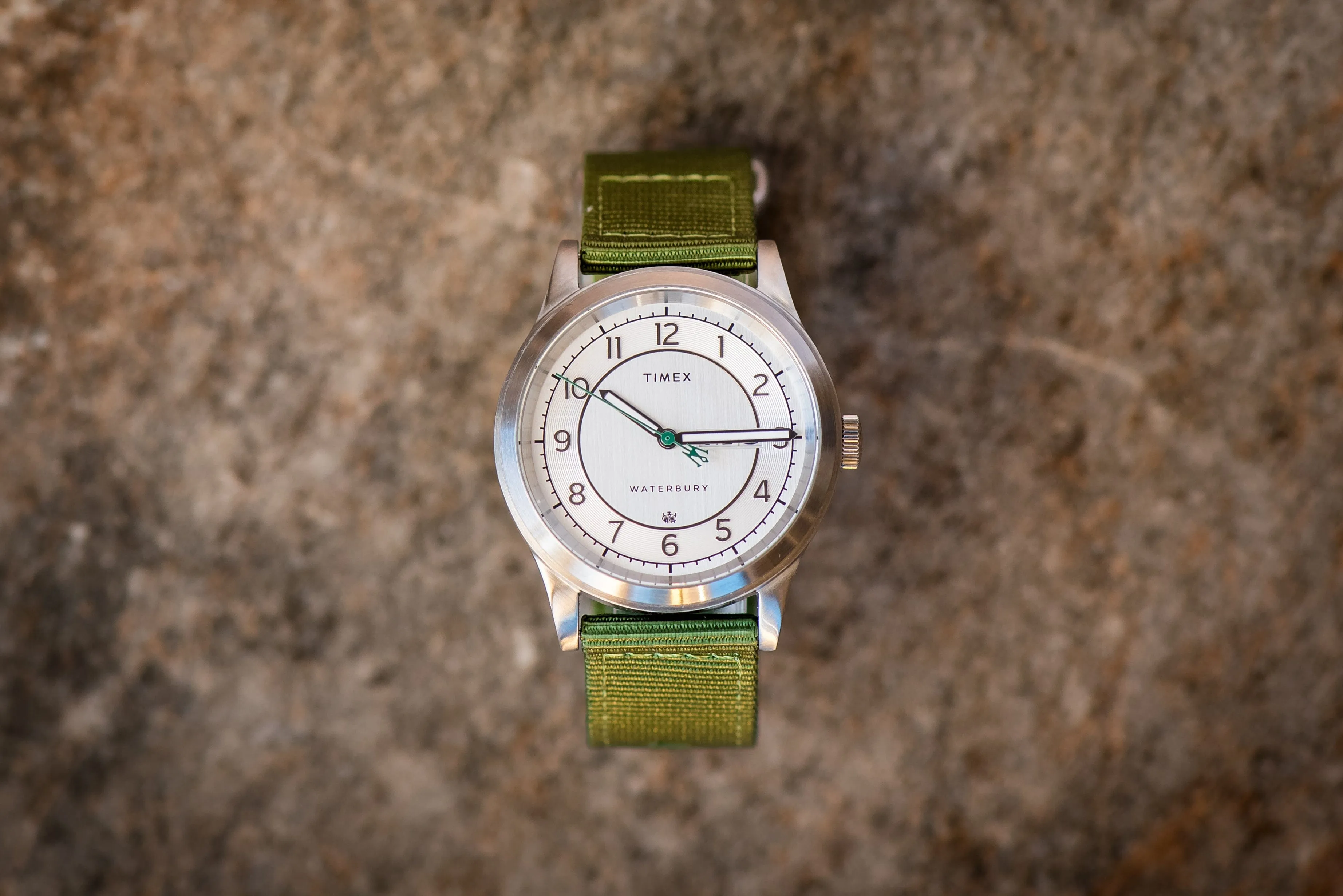 The O2 Strap - Army Green