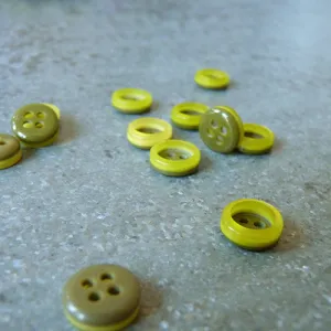 Three Fashion Rim Buttons - Yellow