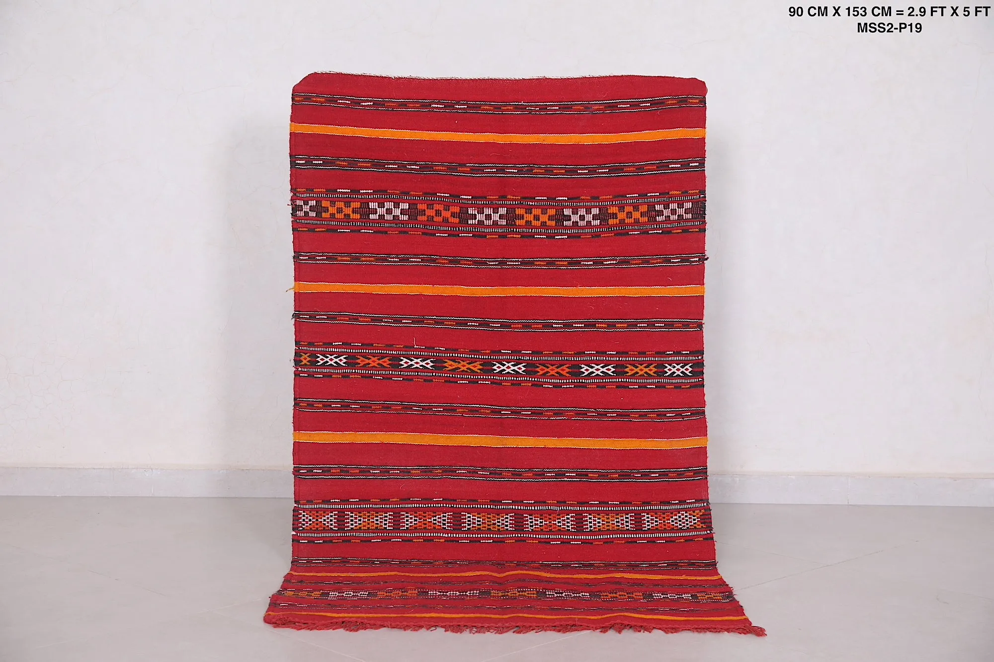 Vibrant Berber Kilim Rug - Handwoven 2.9x5 ft